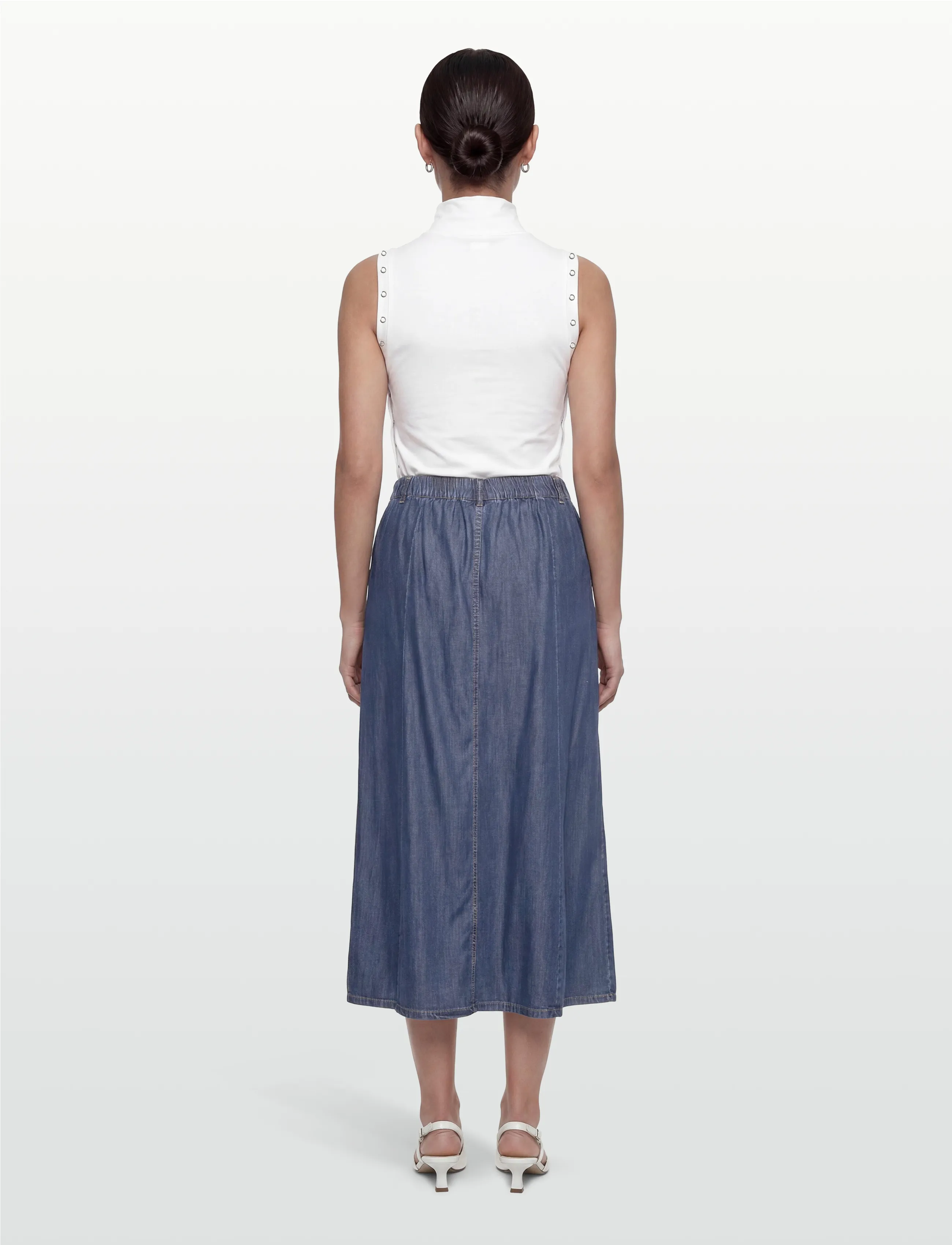 FREE/QUENT Skirt From Freequent In A Soft Lyocell Material With A Denim Look. The Skirt Is jeanskjolar dam – bild 3