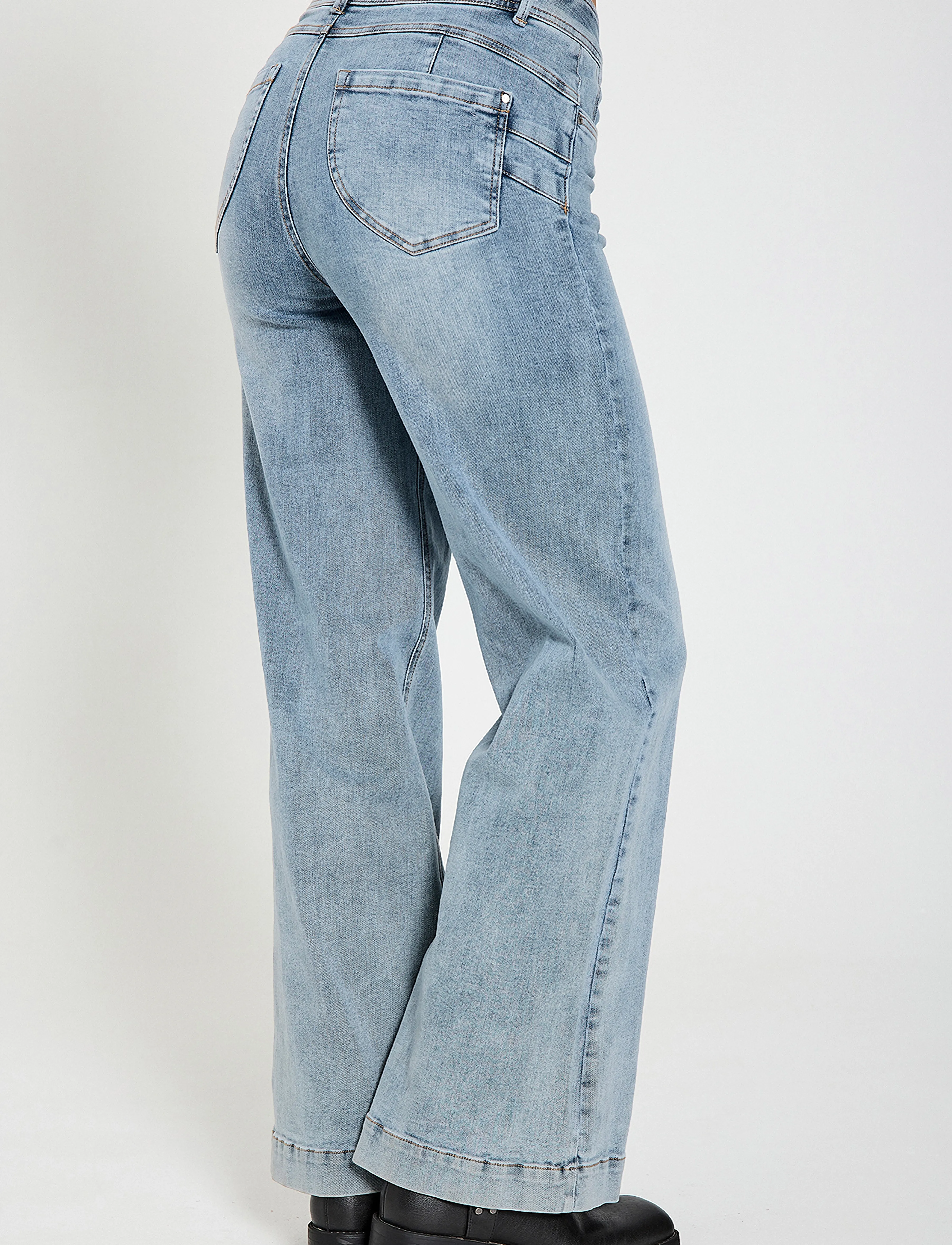 FREE/QUENT - FQLOPEZ-JEANS - brede jeans - light blue denim - 3
