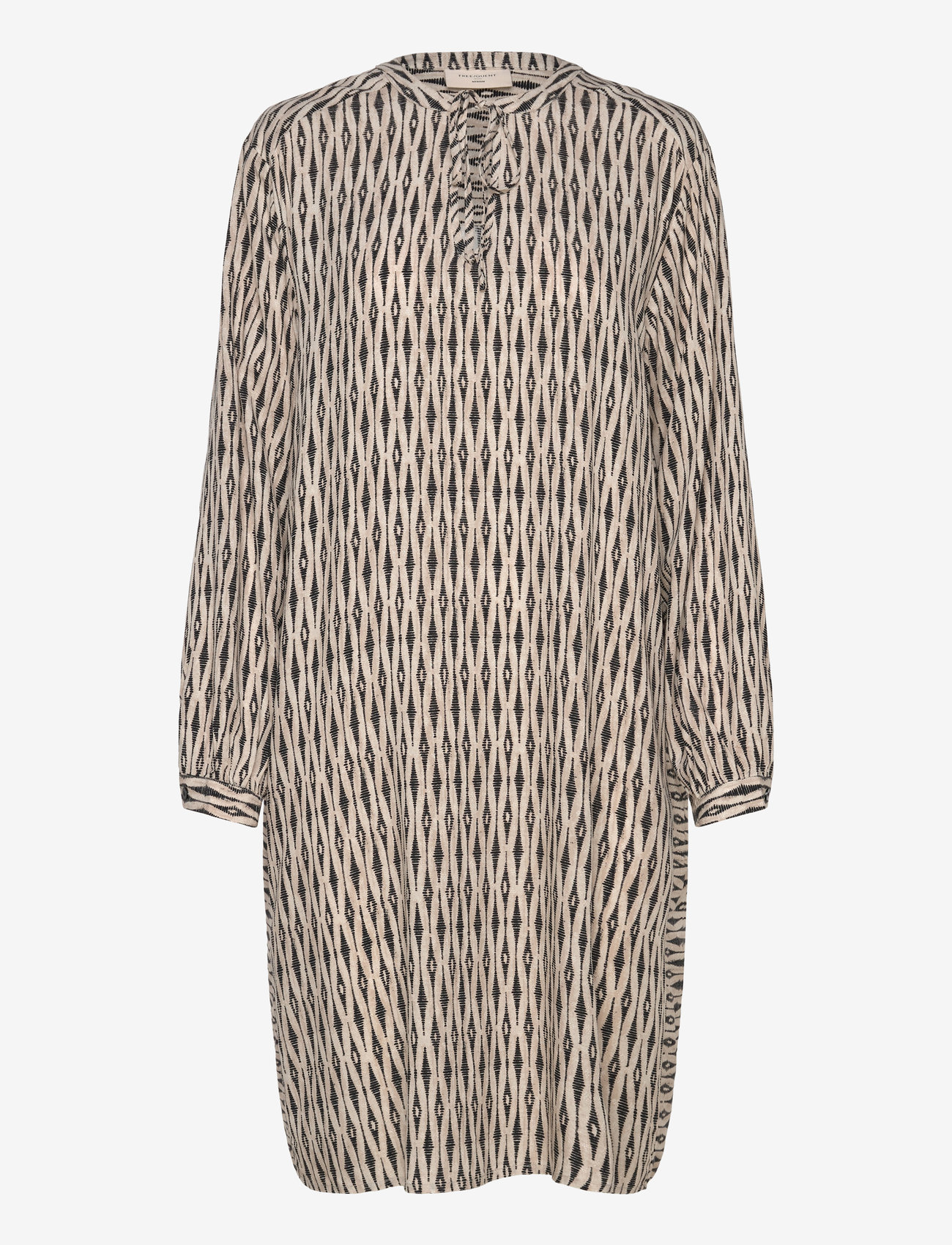 FREE/QUENT - Dress from Freequent in a light material with cut and sew details for a contrast - sommarklänningar - moonbeam w. black - 1