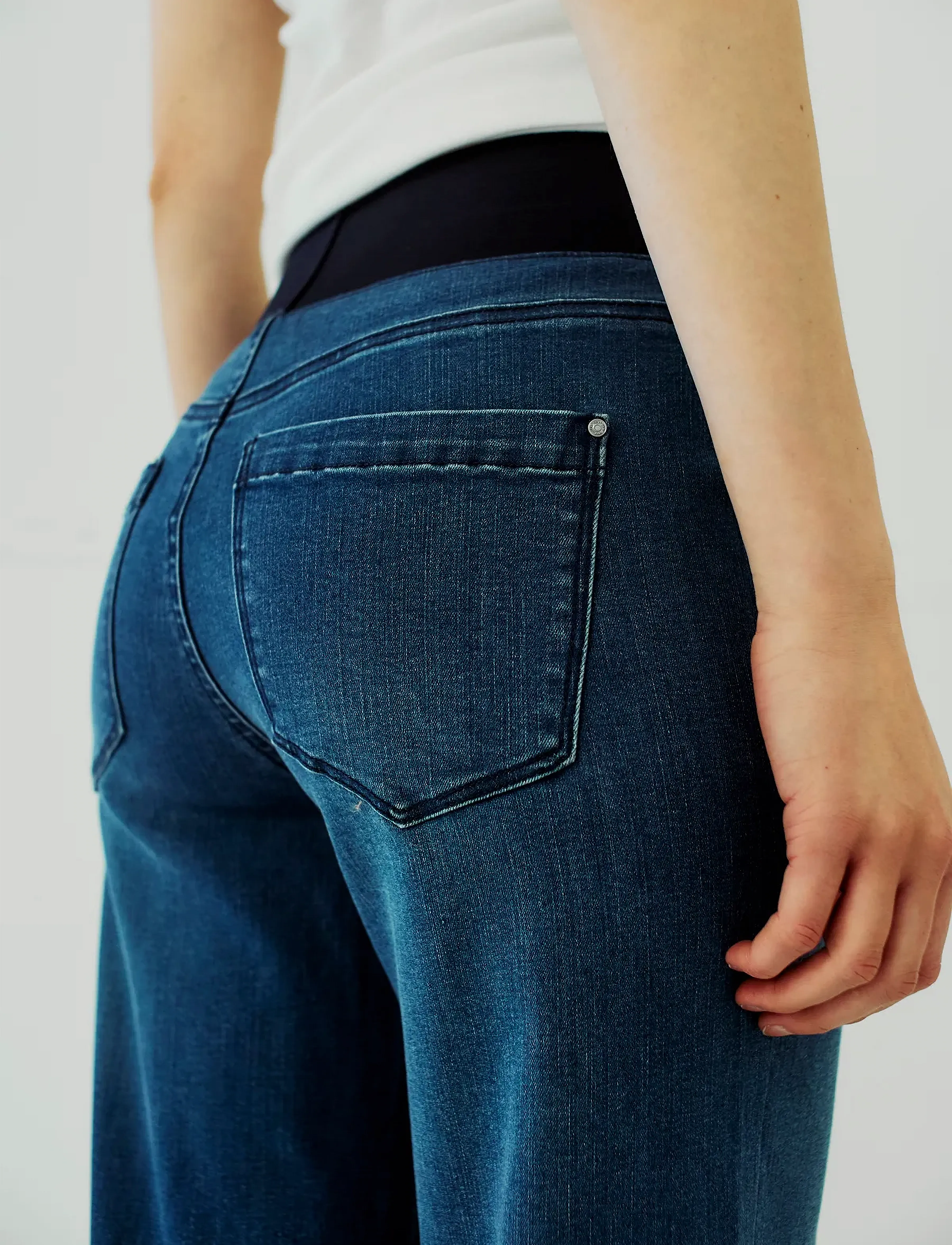 FREE/QUENT - Pants from Freequent in a soft material with power stretch. The pants have a sim - sirge säärega teksad - medium blue - 3
