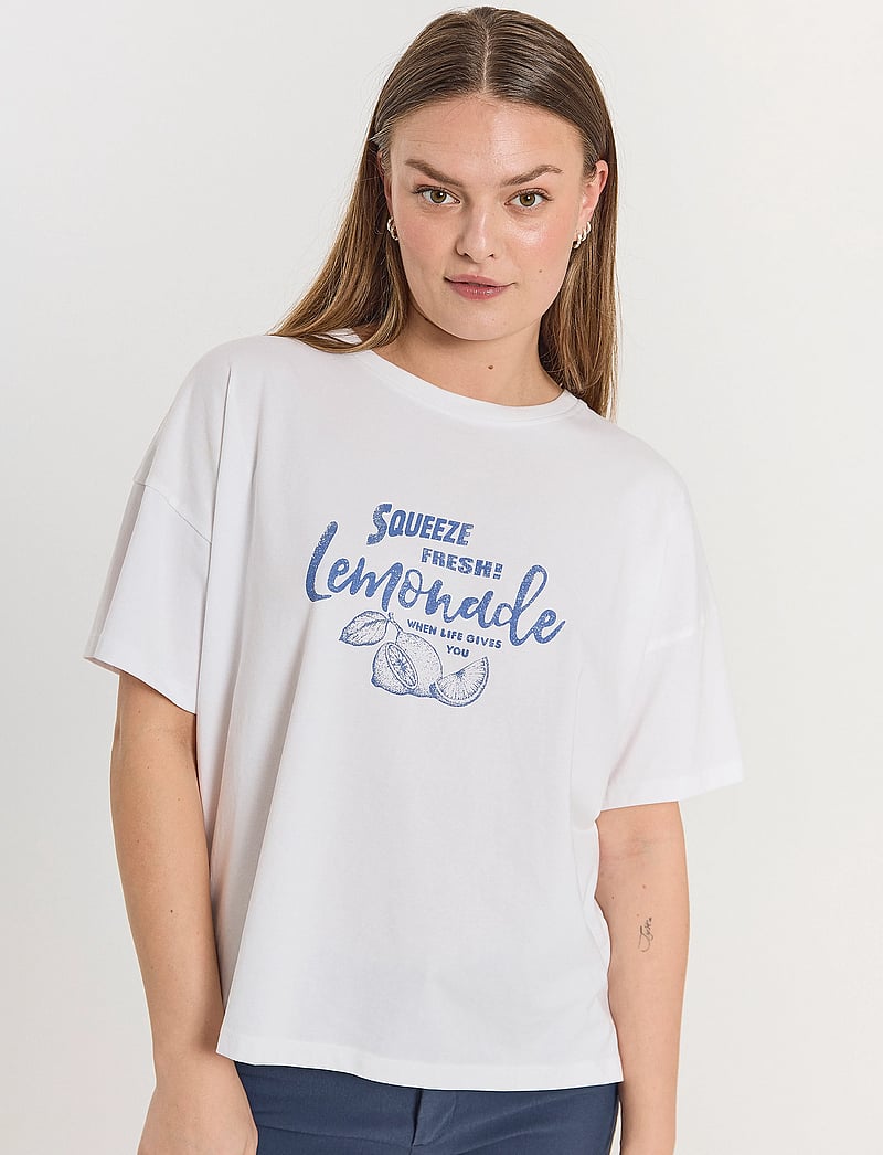 FREE/QUENT - T-shirt - t-shirts - brilliant white w deep ultrama - 0