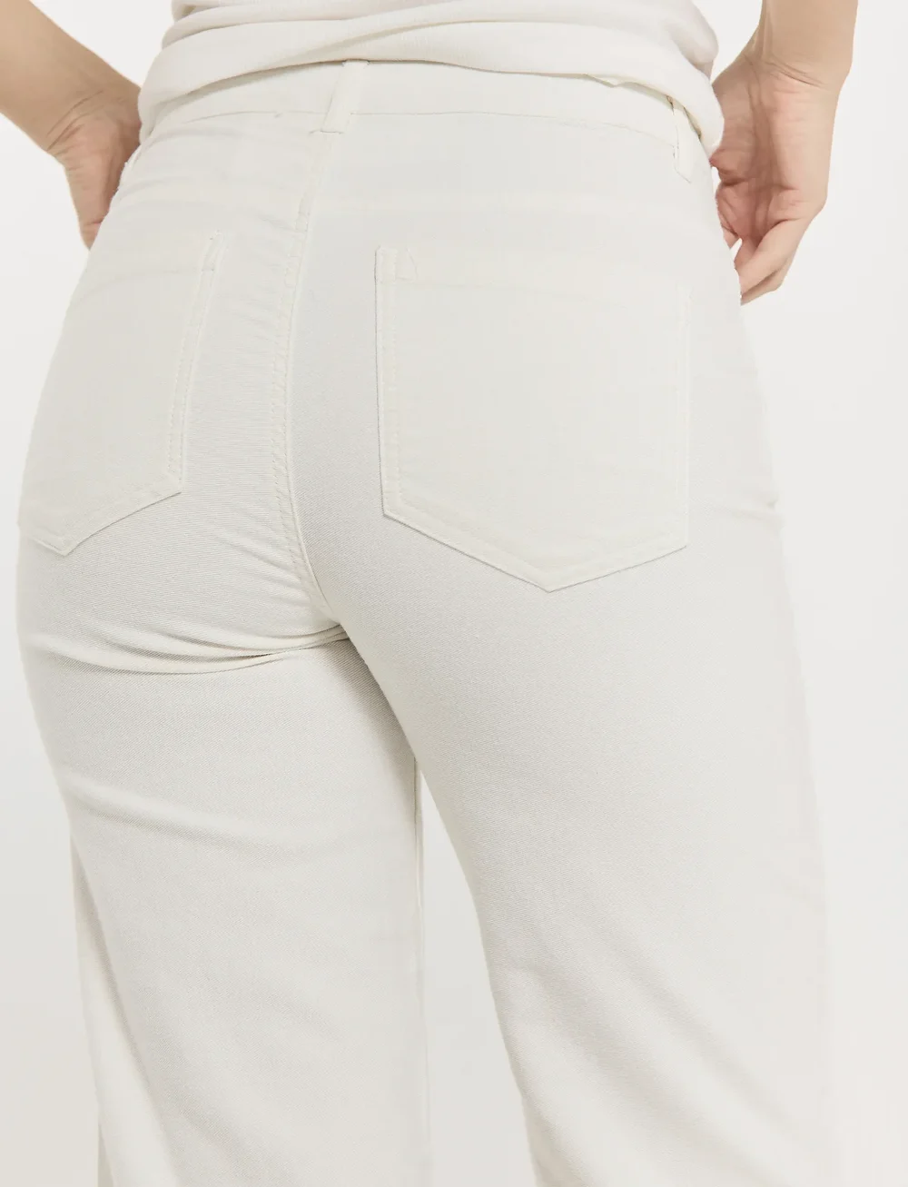 FREE/QUENT - Pants from Freequent in a lovely twill material. The pants are a classic 5-pocke - culottes - star off-white - 2