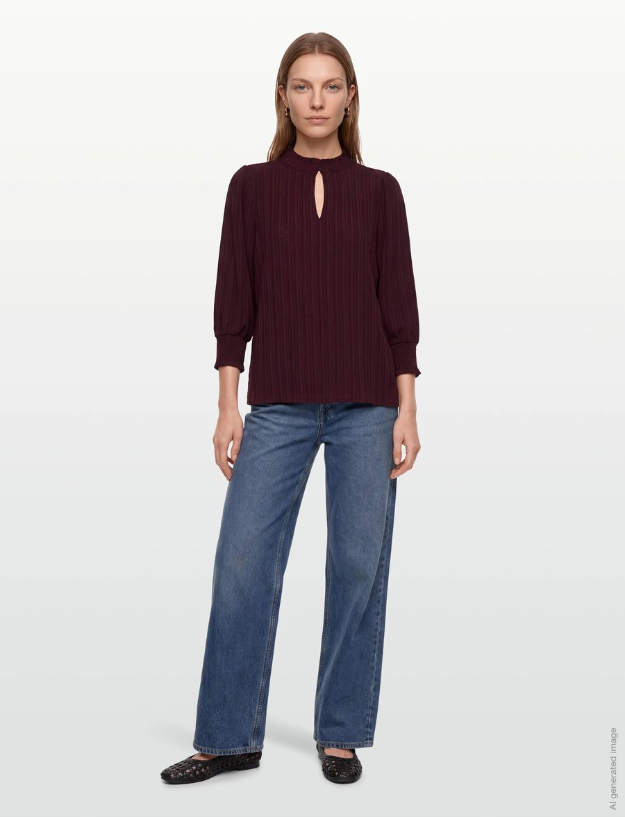 FREE/QUENT - Blouse from Freequent in a light material of recycled polyester with a fine text - langärmelige blusen - port royale - 0