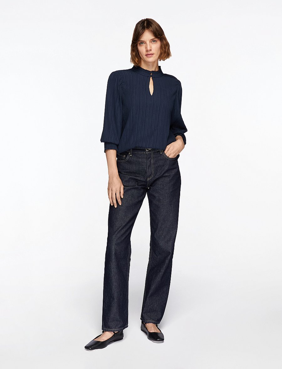 FREE/QUENT - Blouse from Freequent in a light material of recycled polyester with a fine text - langærmede bluser - salute - 2