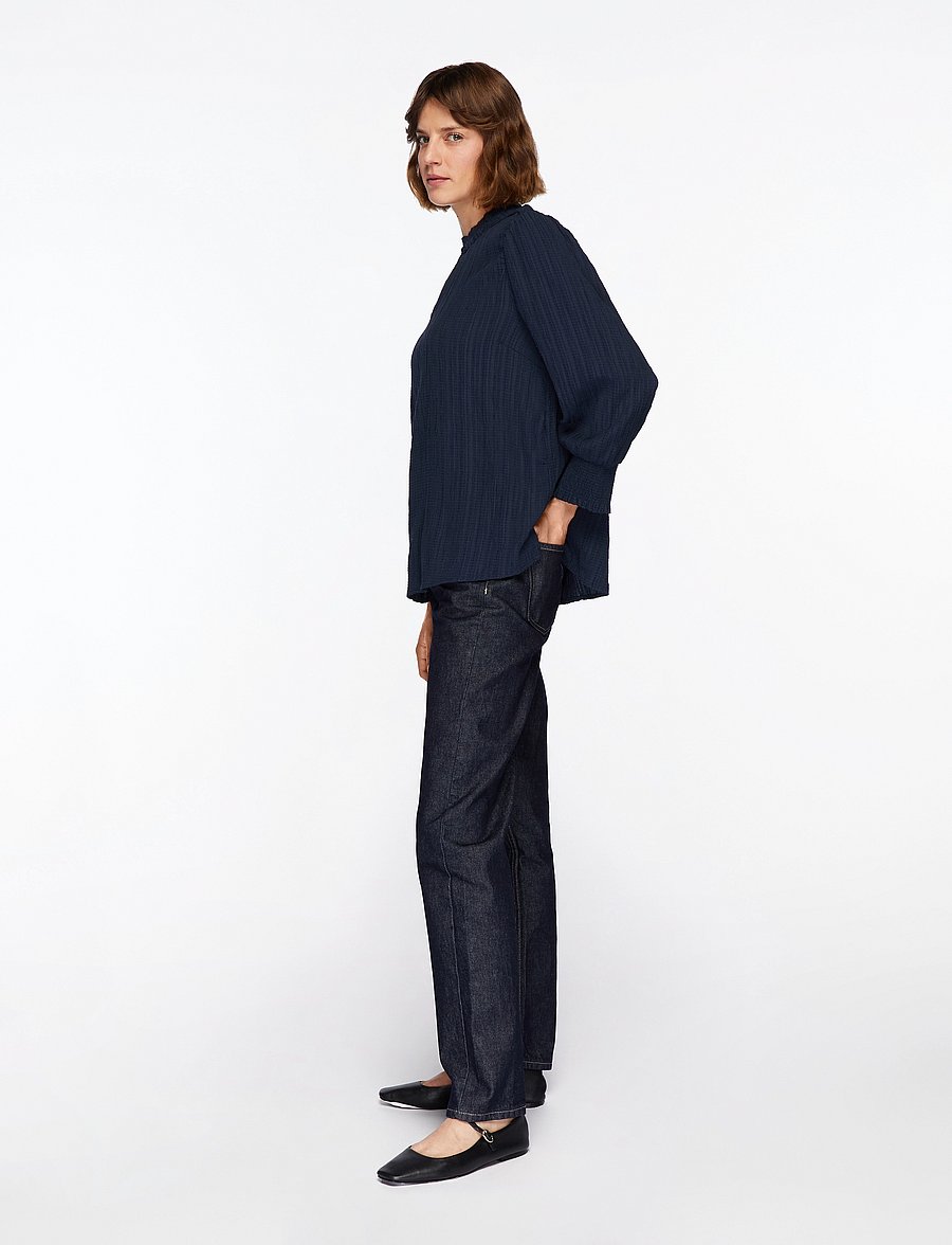 FREE/QUENT - Blouse from Freequent in a light material of recycled polyester with a fine text - langærmede bluser - salute - 3