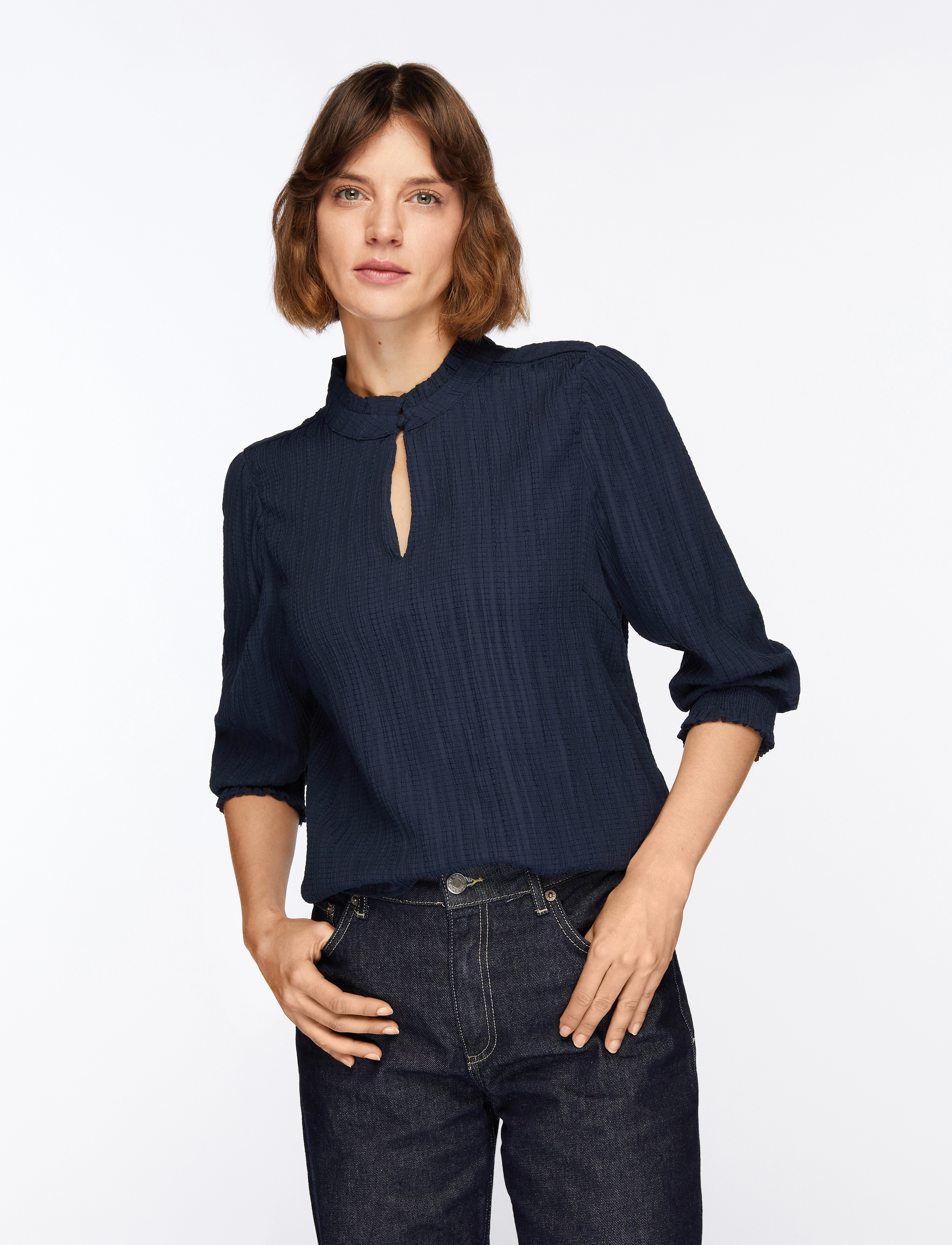 FREE/QUENT Blouse from Freequent in a light material of recycled polyester with a fine text - Long sleeved blouses - SALUTE / navy