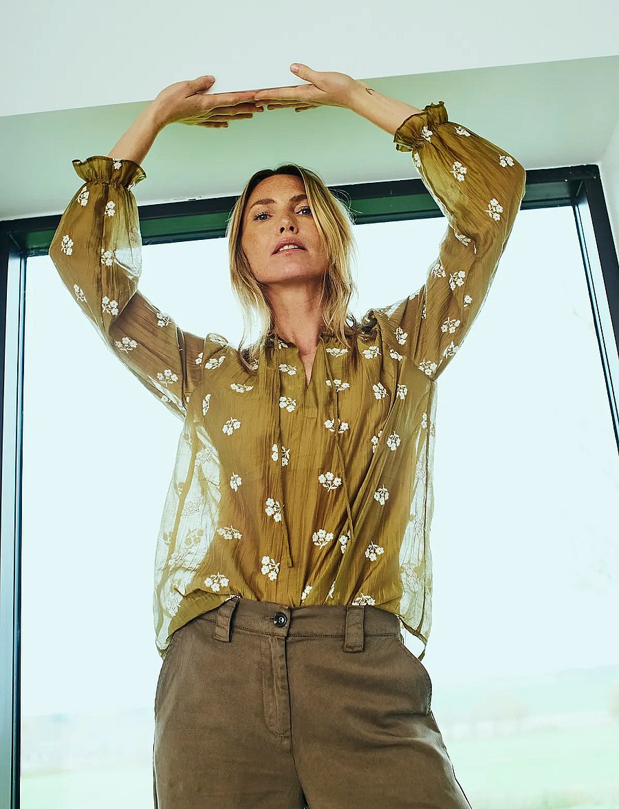 FREE/QUENT - Blouse from Freequent in a light material with allover floral embroidery. In add - long sleeved blouses - antique bronze w. moonbeam - 3