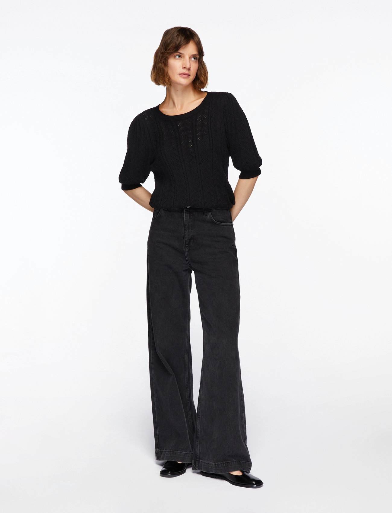 FREE/QUENT - Pullover from Freequent in a super soft material with an elegant hole pattern. T - kortærmede bluser - black - 2