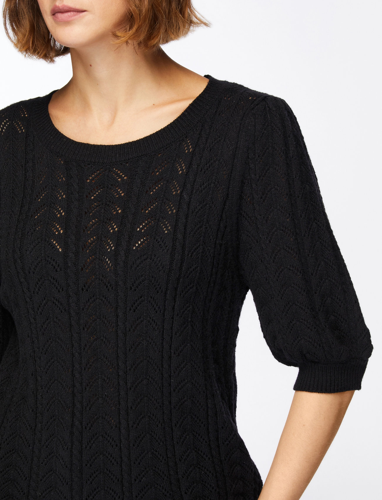 FREE/QUENT - Pullover from Freequent in a super soft material with an elegant hole pattern. T - kortærmede bluser - black - 5