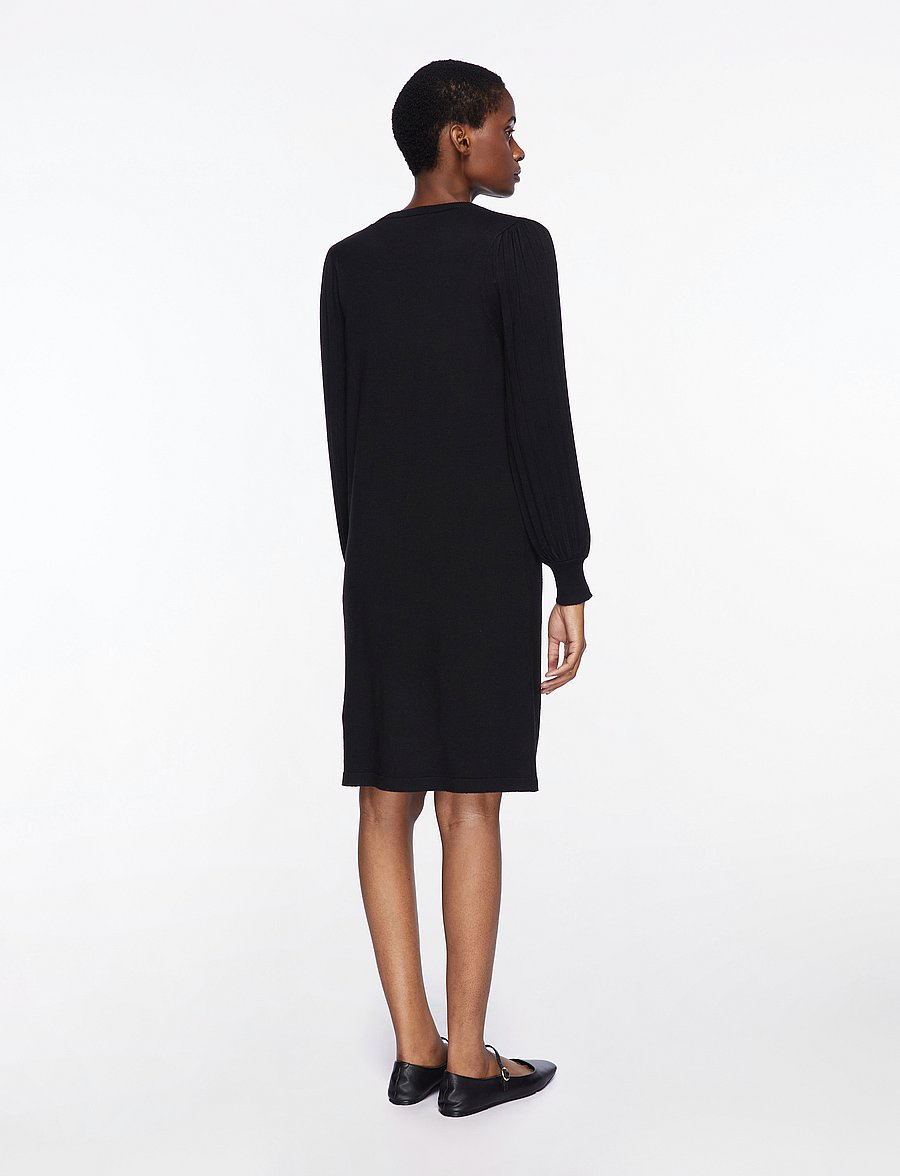 FREE/QUENT - Dress from Freequent in a soft, fine-knit material. The dress has a simple silho - kootud kleidid - black - 5