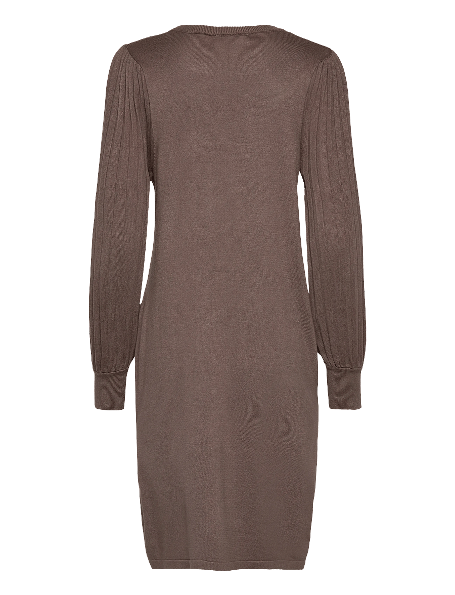 FREE/QUENT - Dress from Freequent in a soft, fine-knit material. The dress has a simple silho - strikkjoler - morel - 1
