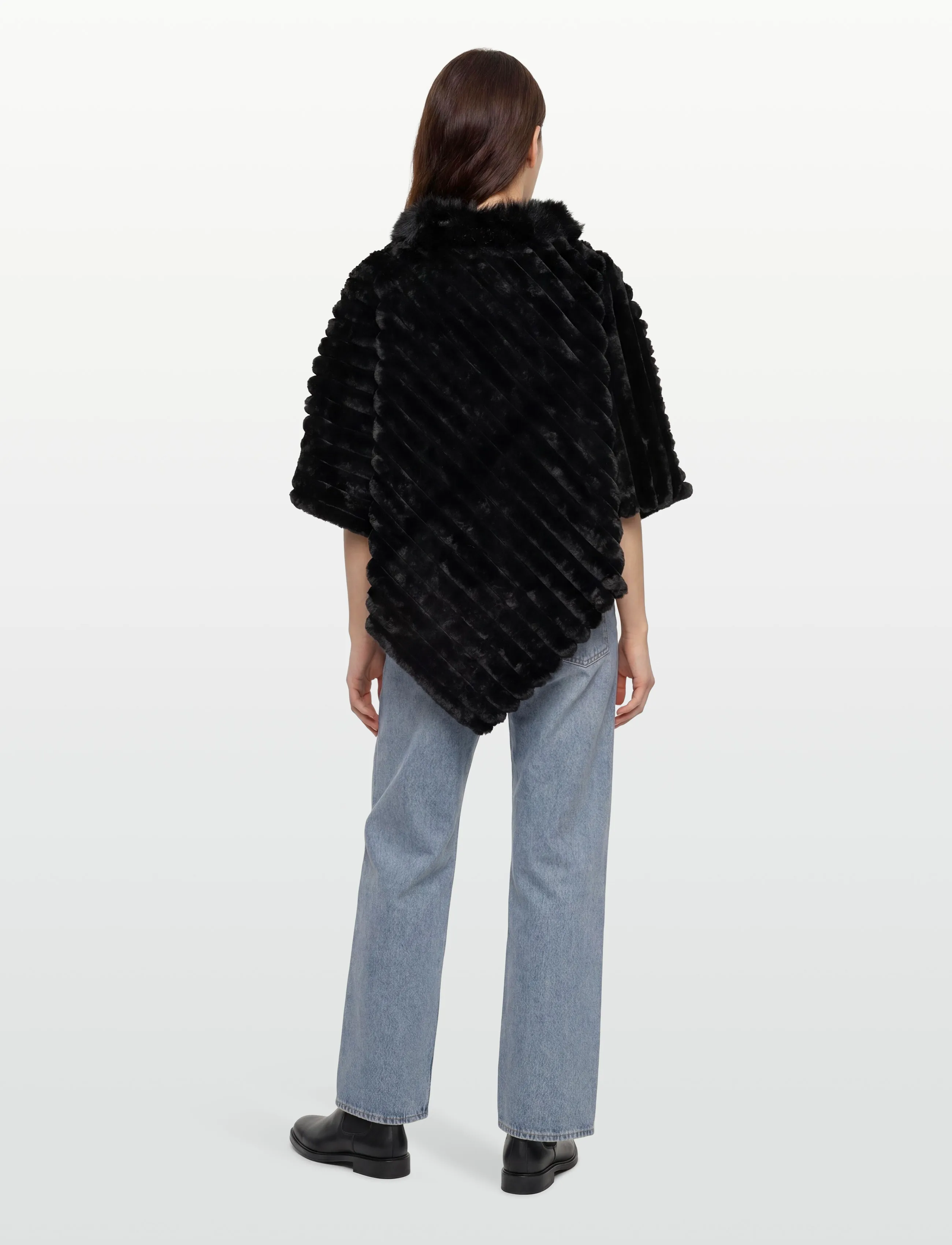 FREE/QUENT - Cape from Freequent - faux fur jakker - black w. black - 4