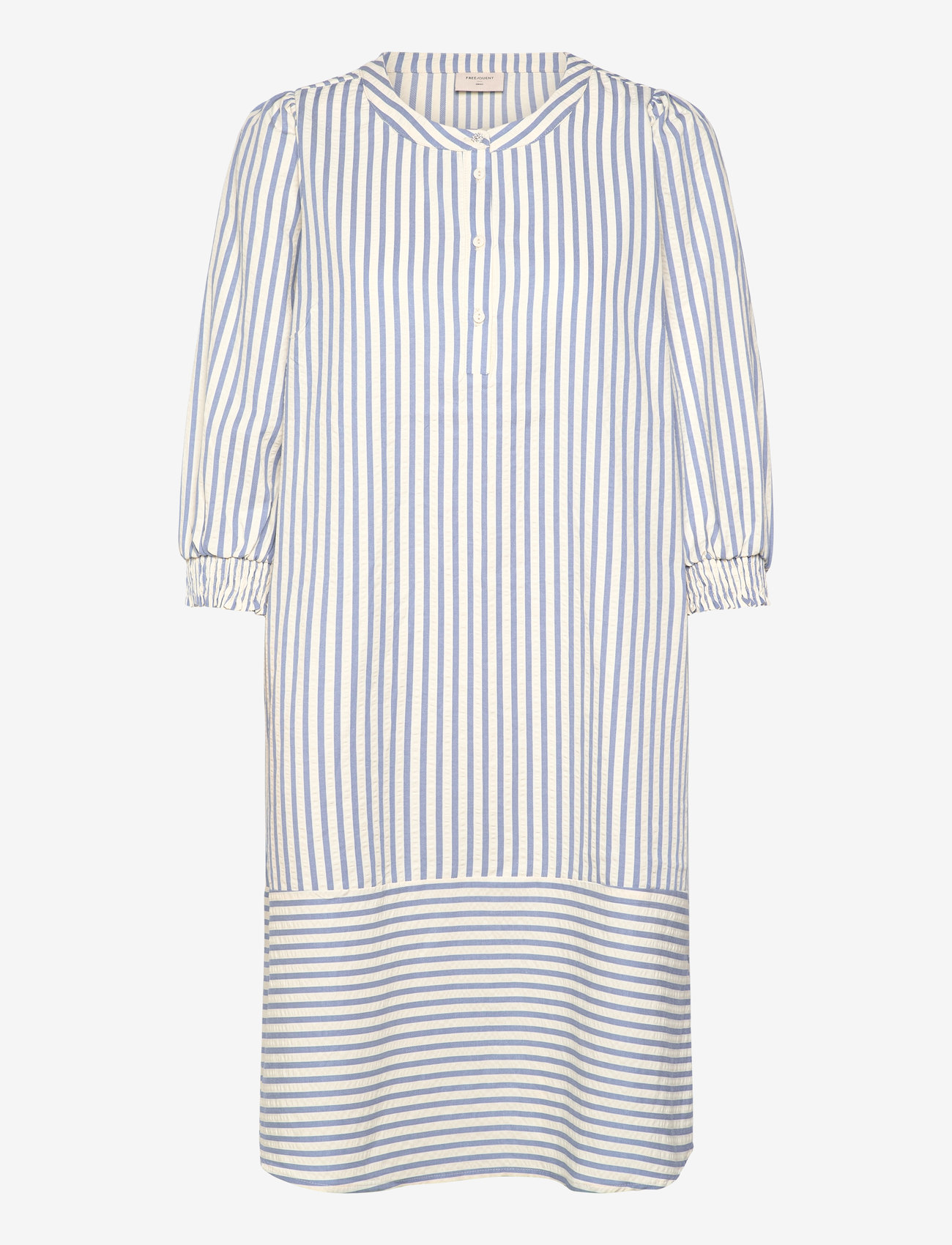 FREE/QUENT - Dress  - sommerkjoler - chambray blue w star off-white - 1