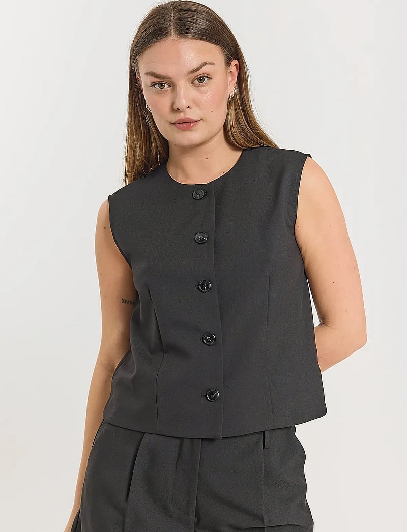 FREE/QUENT - FQMAEVE-WAISTCOAT - pukuliivit - black - 0
