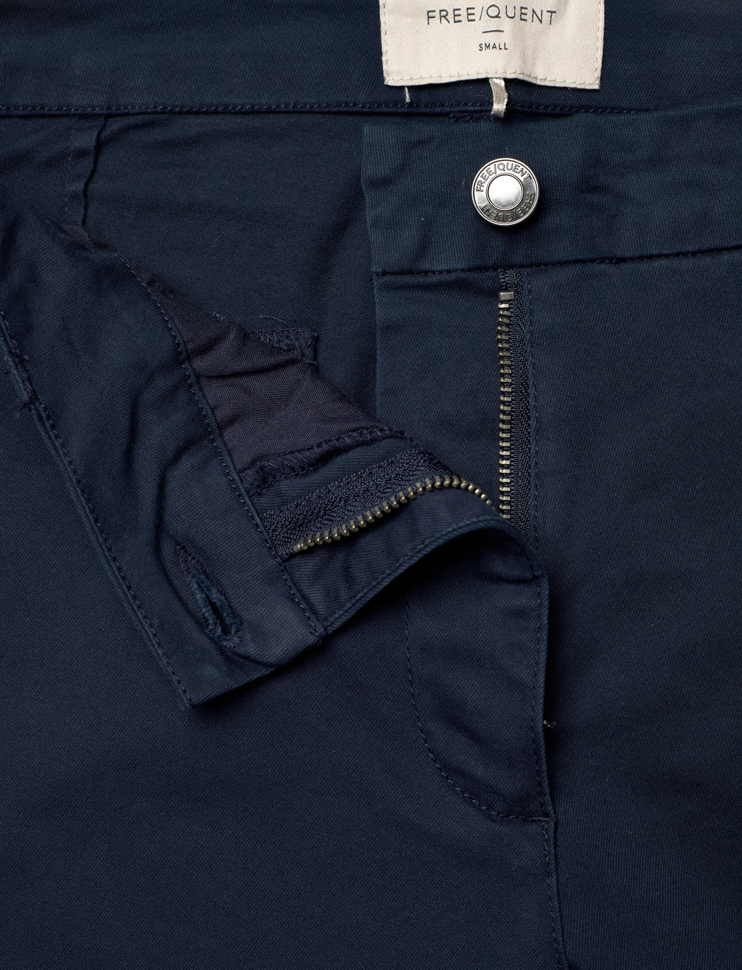 FREE/QUENT - FQISADORA-PANTS - hosen - navy blazer - 3