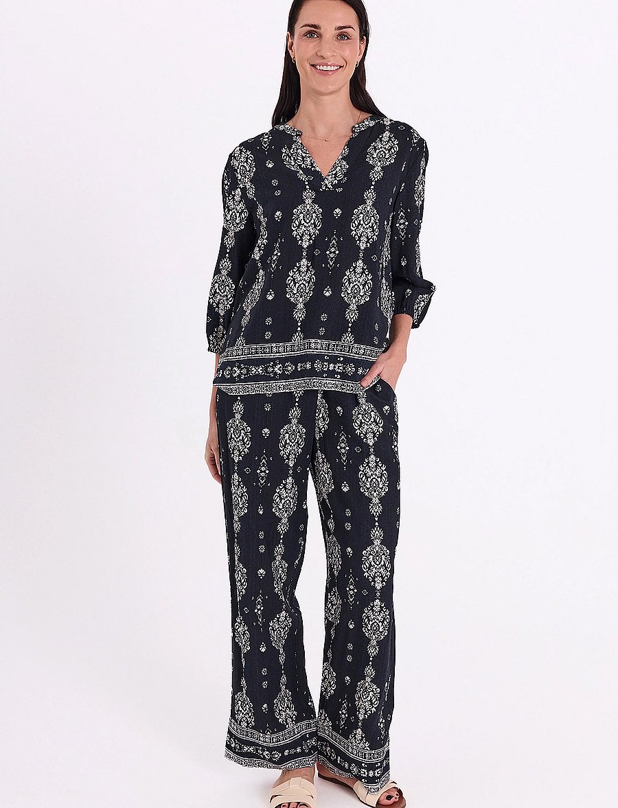 FREE/QUENT - FQTILLY-PANTS - wide leg trousers - black w. star off-white - 0