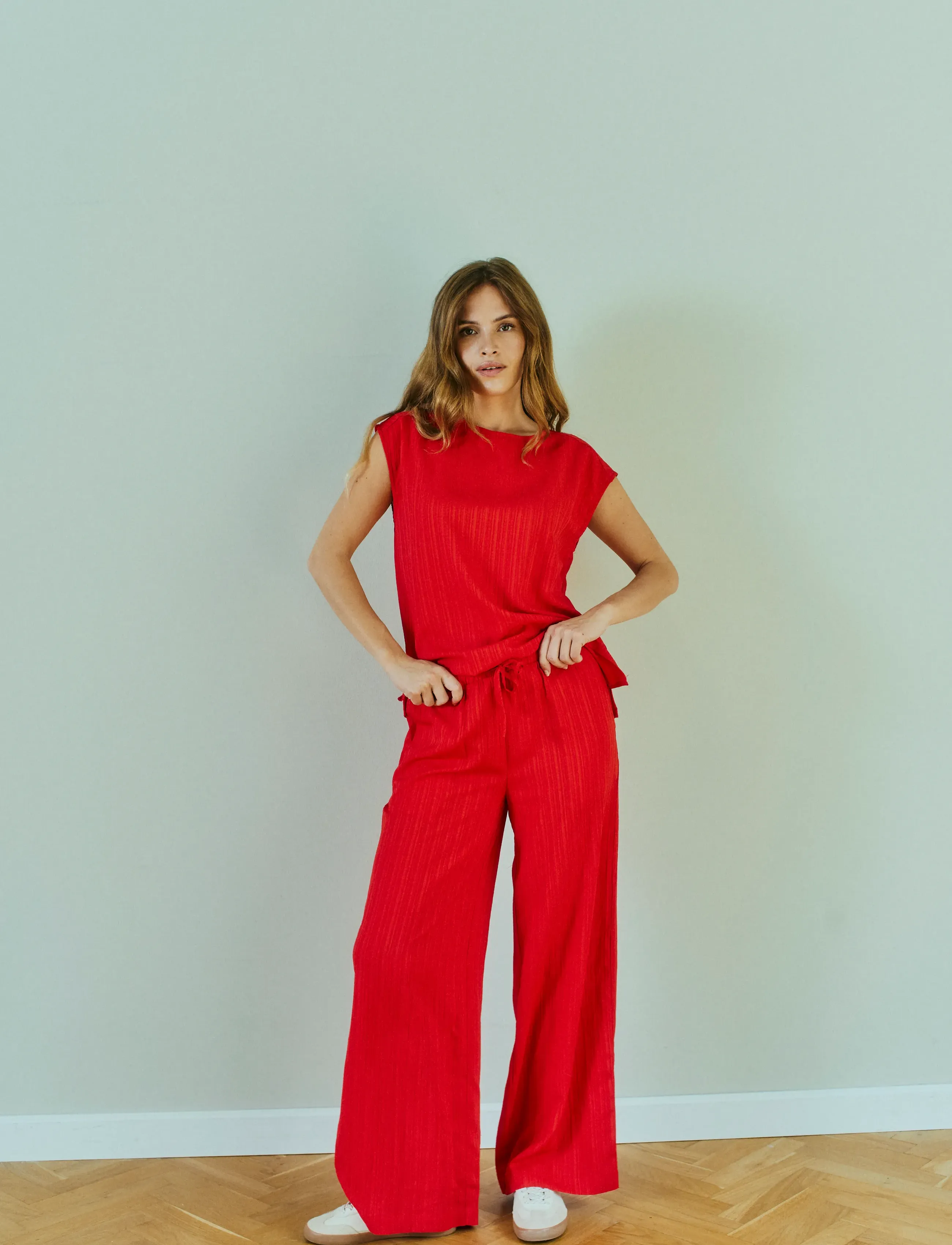 FREE/QUENT - FQGRSVALSE-BLOUSE - short-sleeved blouses - true red - 4