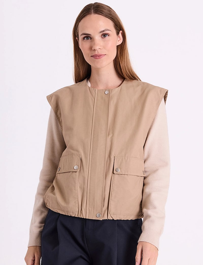 FREE/QUENT - FQCANA-WAISTCOAT - Ärmellose tops - silver mink - 0