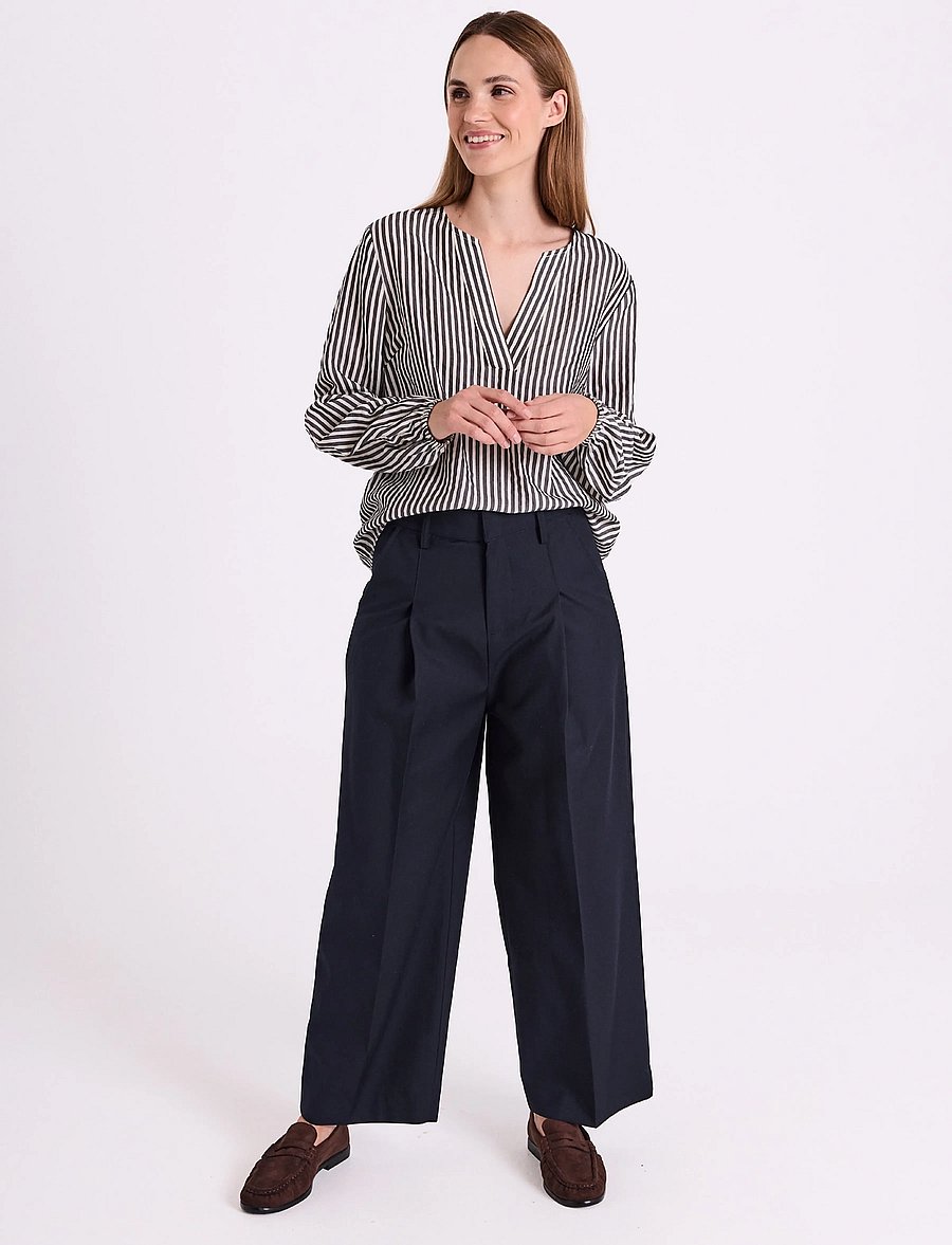 FREE/QUENT - FQYASMIN-PANTS - hosen mit weitem bein - navy blazer - 0