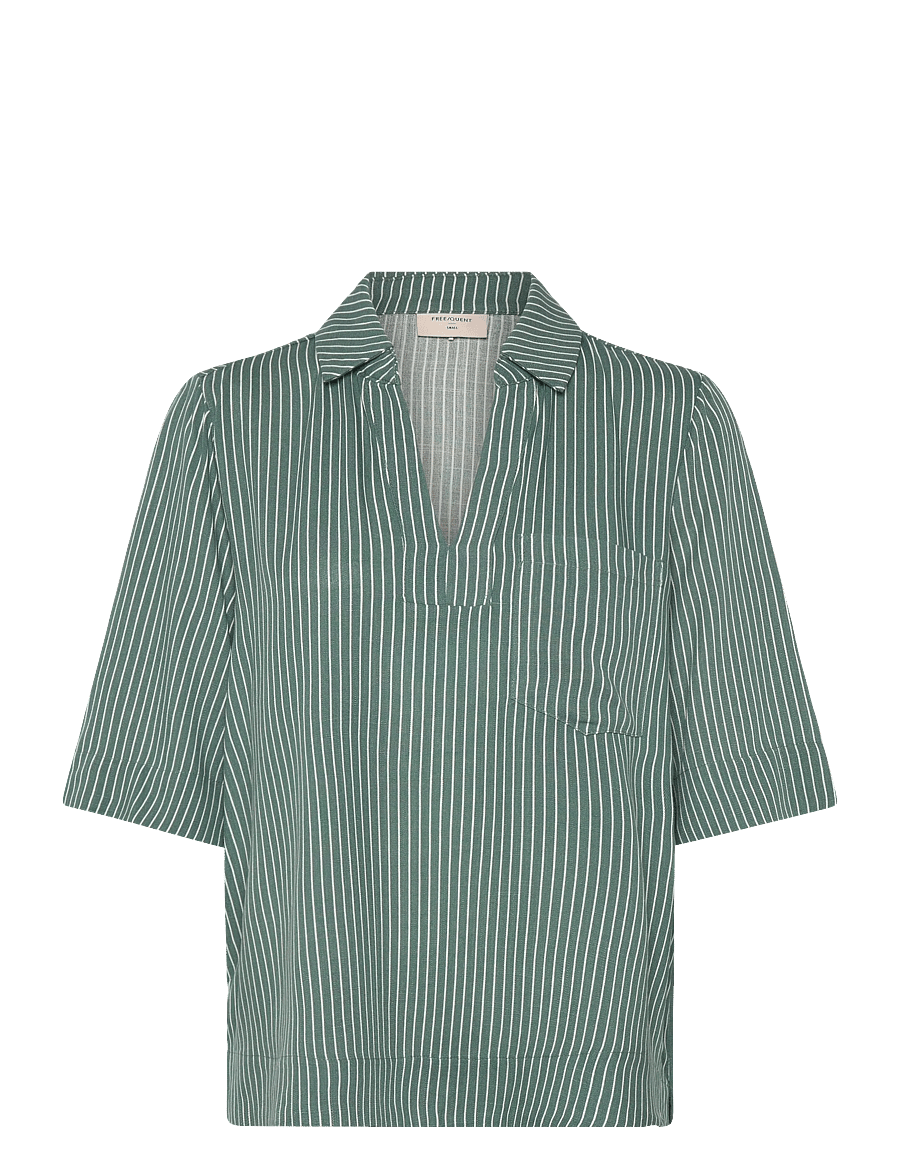 FREE/QUENT - FQSAVA-BLOUSE - kurzärmelige blusen - dark forest w. star off-white - 1