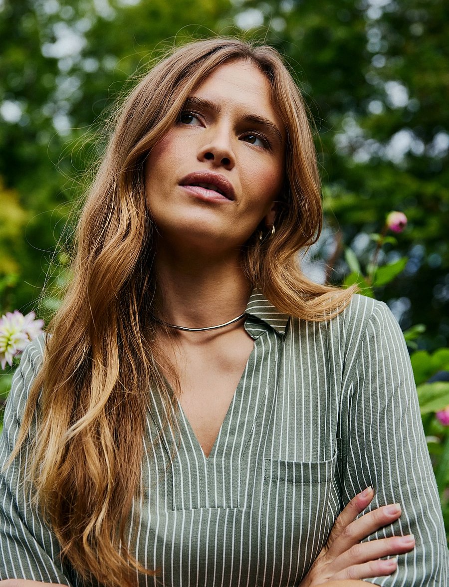 FREE/QUENT - FQSAVA-BLOUSE - kurzärmelige blusen - dark forest w. star off-white - 4