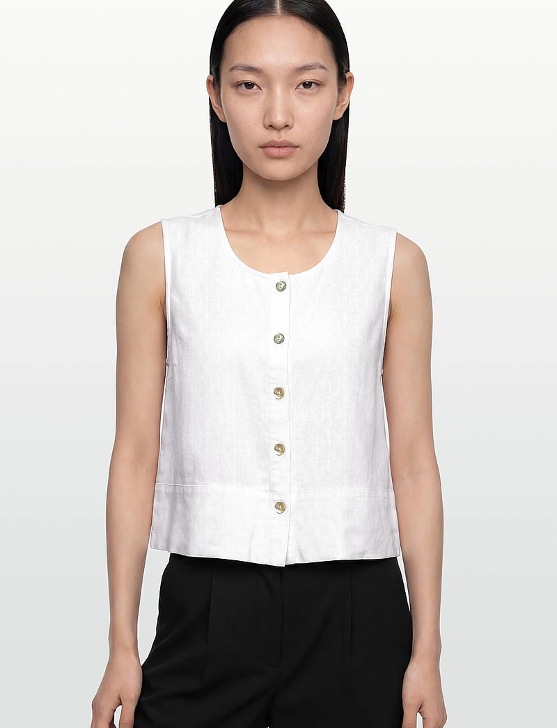 FREE/QUENT - FQLAVA-TOP - Ärmellose blusen - brilliant white - 3