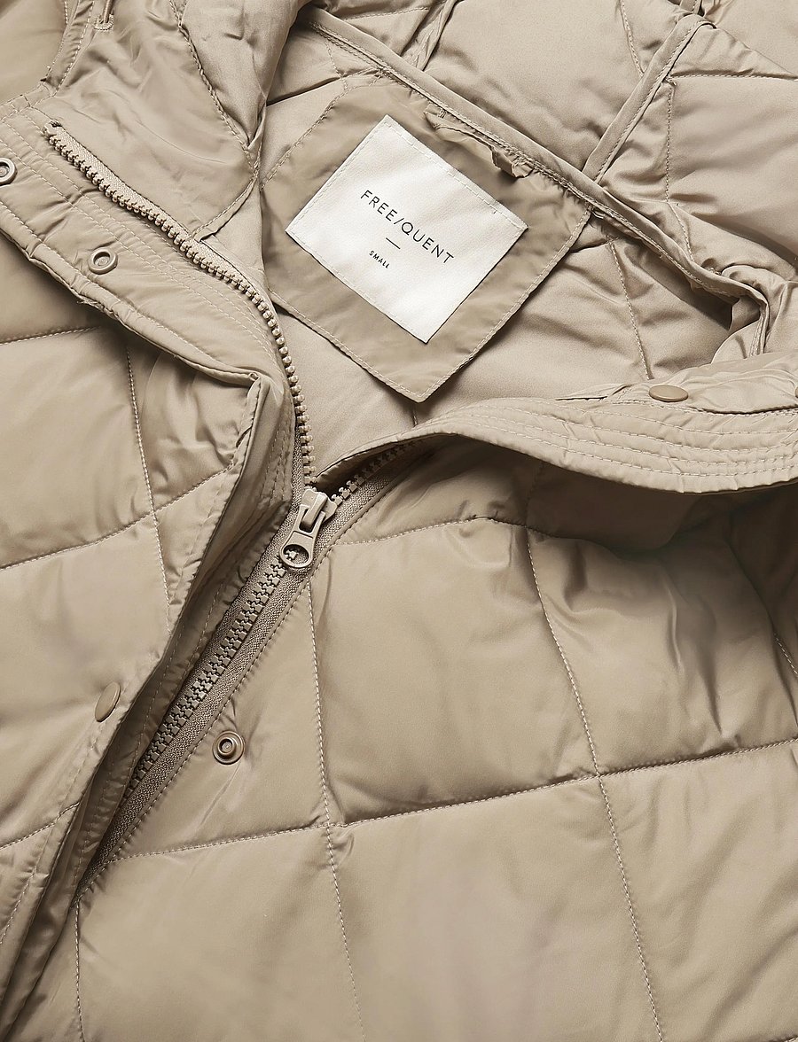 FREE/QUENT - FQOLGA-JACKET - steppjacken - desert taupe - 2