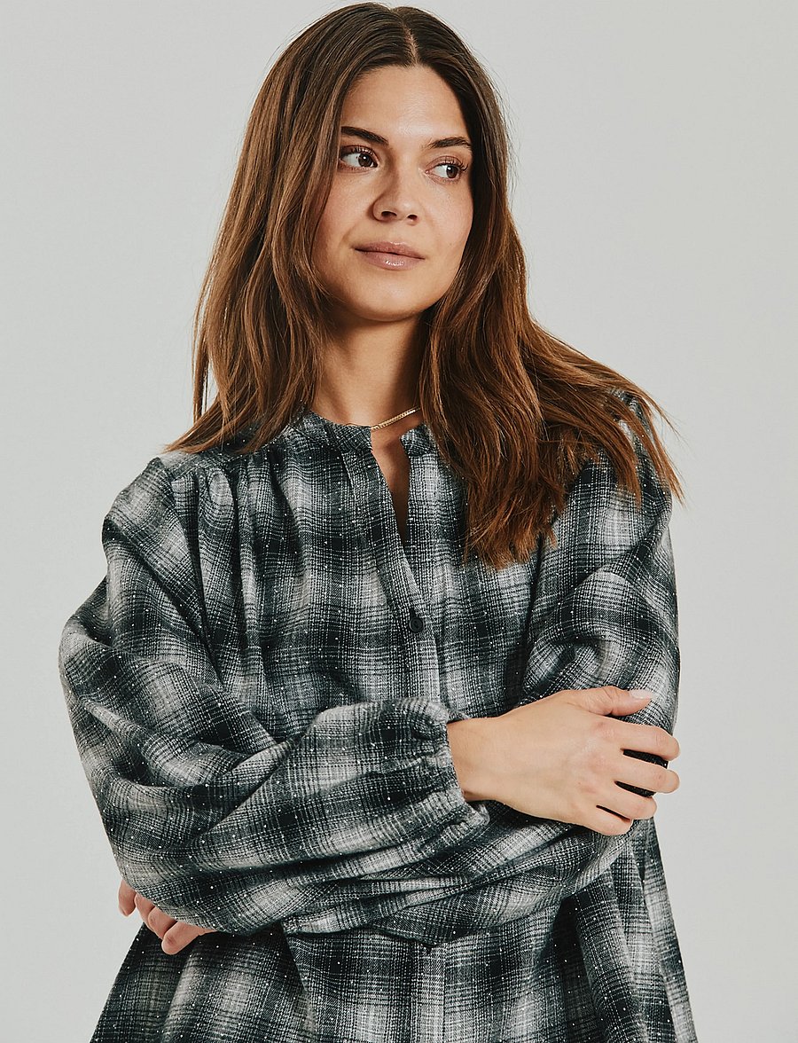 FREE/QUENT - FQMIMMY-BLOUSE - overshirts - black w. star off-white - 3