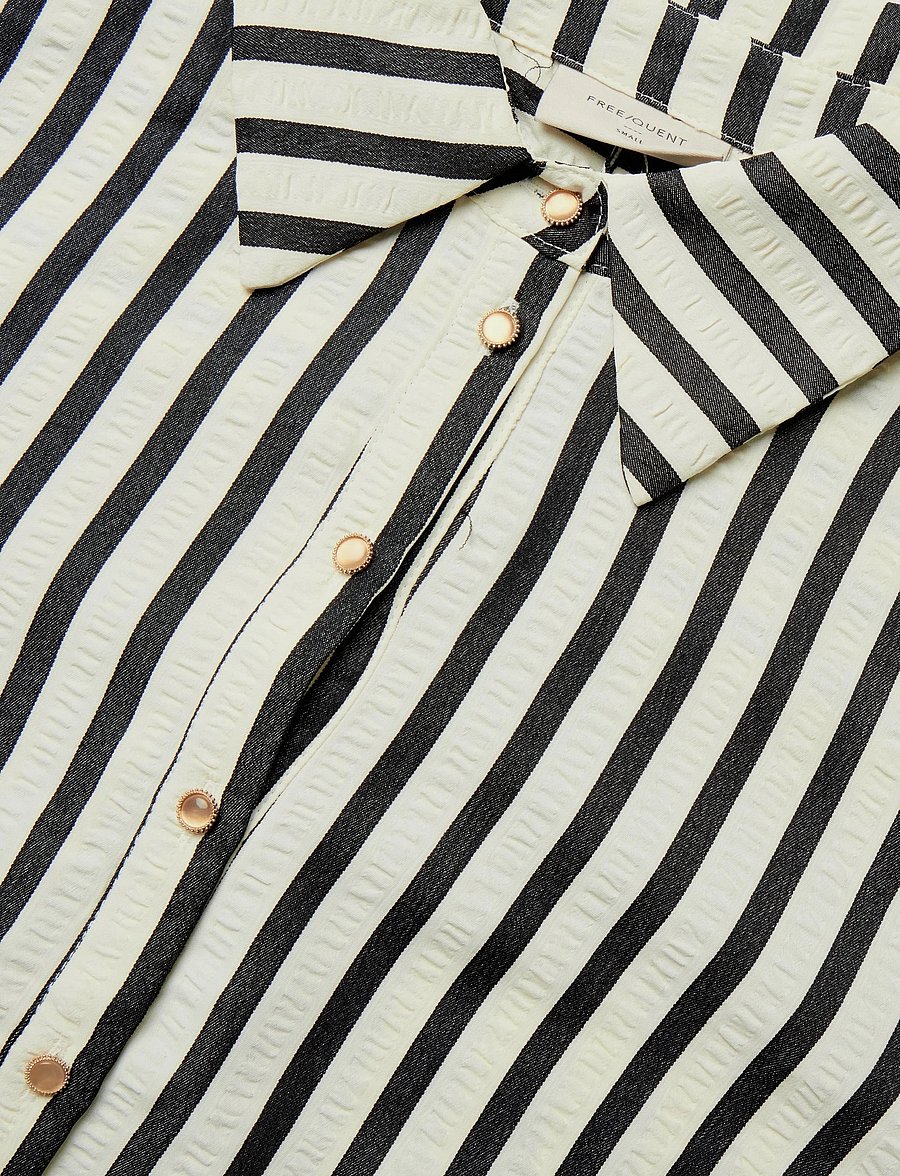 FREE/QUENT - FQNOTO-SHIRT - langärmlige hemden - star off-white w. black - 2
