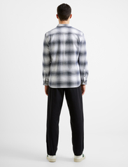 French Connection - SHADOW CHECK - checkered shirts - dark navy - 3