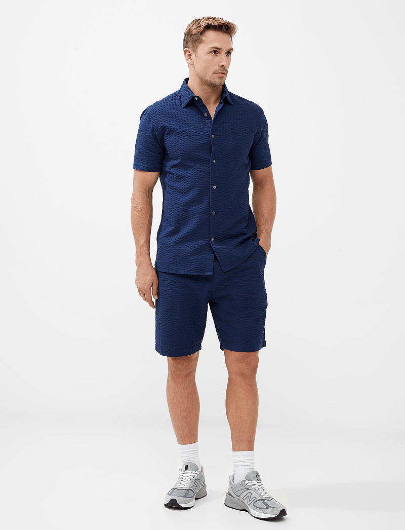 French Connection - SS SEERSUCKER CHECK SHIRT - kortærmede skjorter - navy - 0