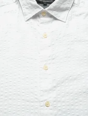 French Connection - SS SEERSUCKER CHECK SHIRT - kortermede skjorter - white - 2