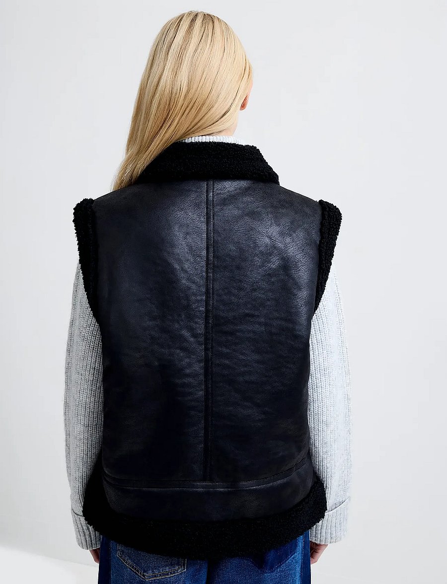French Connection - CAMRY FAUX SUEDE S/LESS GILET - steppwesten - black - 3