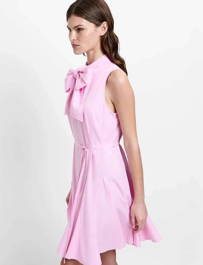French Connection Era Poplin Godet Bow Dress (FC719B4) - Short Dresses - Boozt.com French Connection Era Poplin Godet Bow Dress (FC719B4) - Short Dresses - Boozt.com