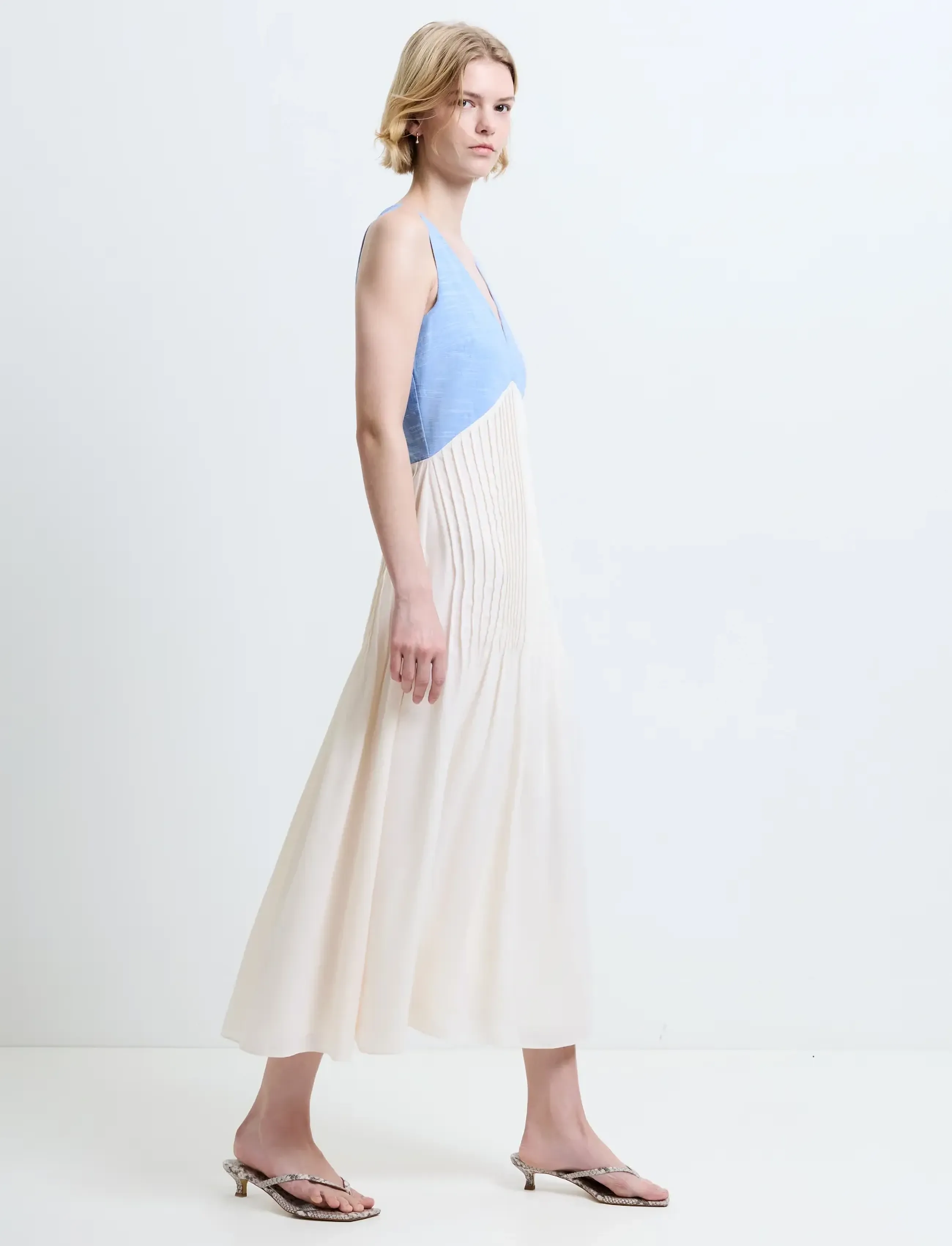 French Connection - COLBY CHAMBRAY PLEAT MIX DRESS - cocktailkjoler - mid wash/porcelain - 2