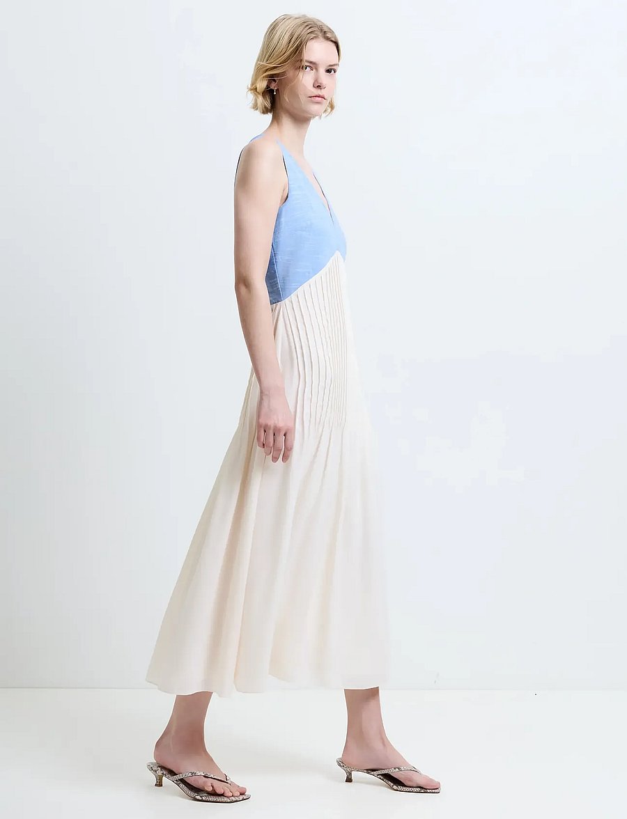 French Connection - COLBY CHAMBRAY PLEAT MIX DRESS - cocktailkleider - mid wash/porcelain - 2