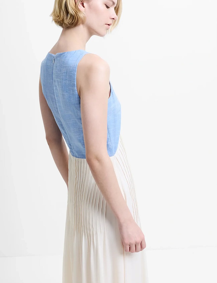 French Connection - COLBY CHAMBRAY PLEAT MIX DRESS - cocktailkleider - mid wash/porcelain - 4