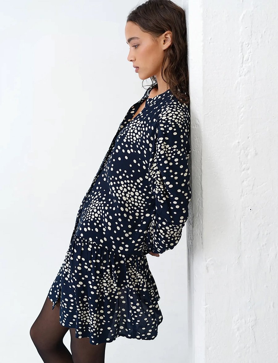 French Connection - THEA LIZZIE DROPPED WAIST DRES - korte kjoler - navy/porcelain cream - 2