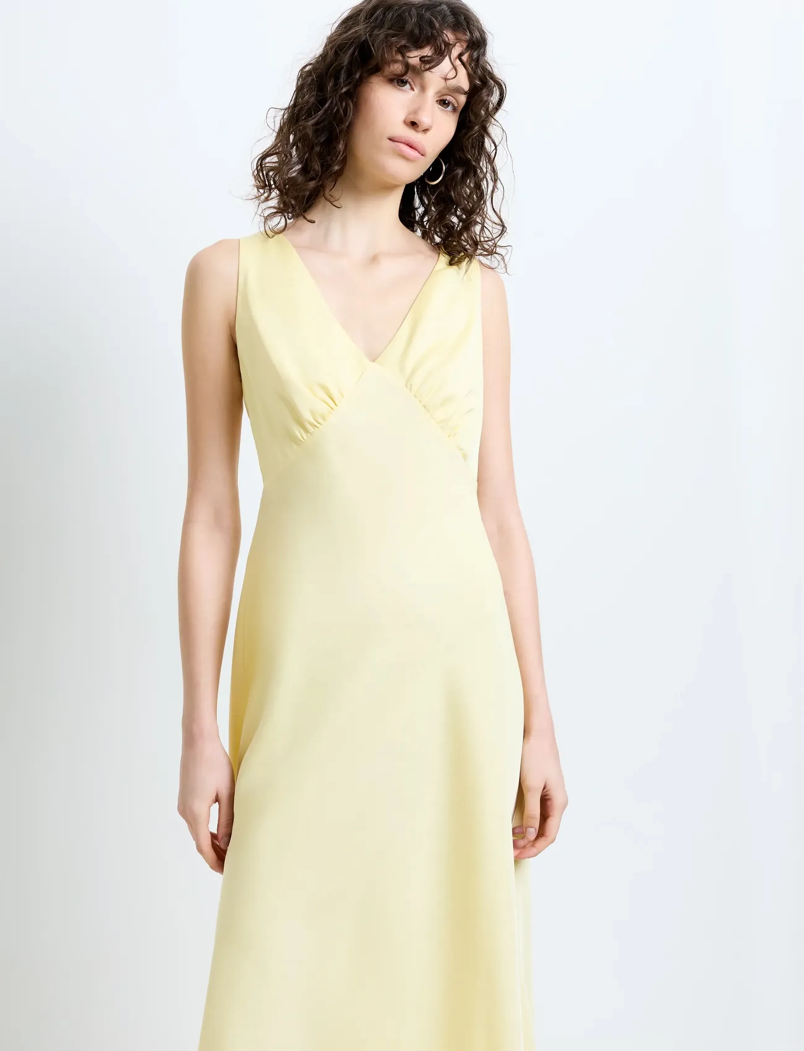 French Connection - BERNICE SATIN TWILL SLIP DRESS - hlýrakjólar - mellow yellow - 2