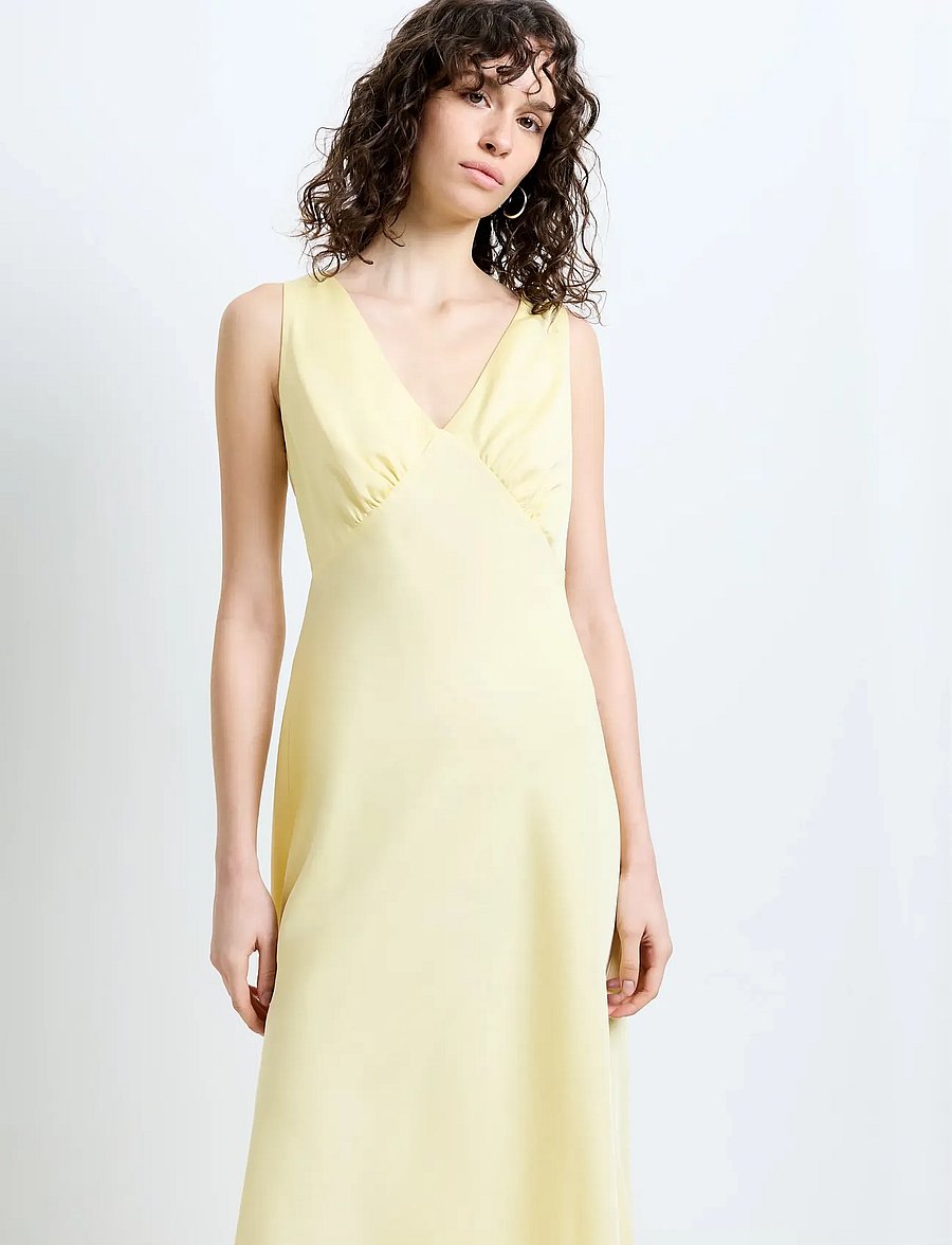 French Connection - BERNICE SATIN TWILL SLIP DRESS - robes moulantes - mellow yellow - 2