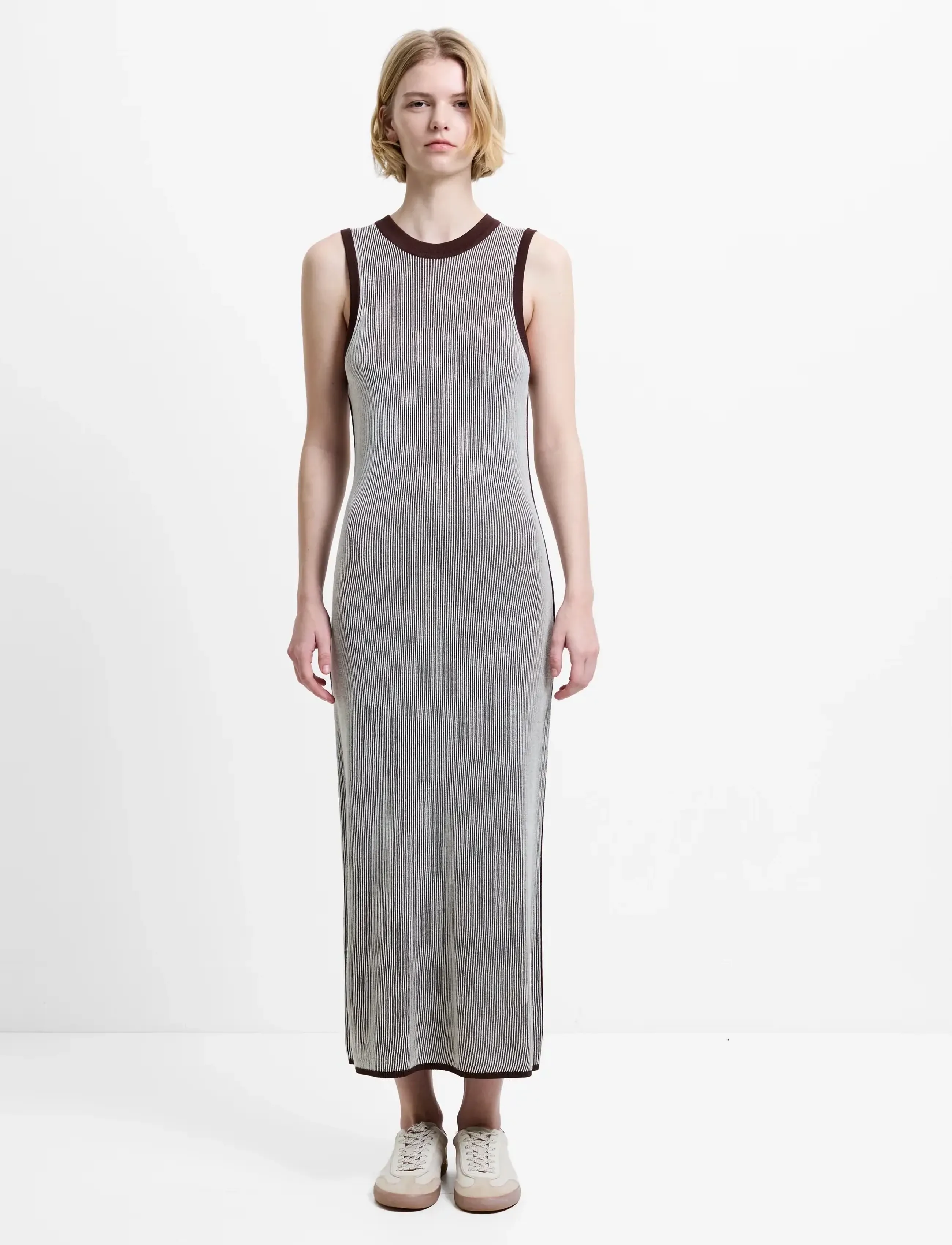 French Connection Naria Striped Knit Midi Dress, Kvinder, Ærmeløs Strikket Midikjole, Brun, Str: M
