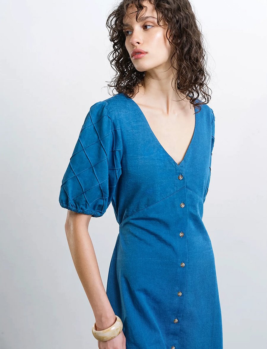 French Connection - ZAVES CHAMBRAY PUFFSLV MIDI DR - skjortekjoler - medium bleach wash - 5