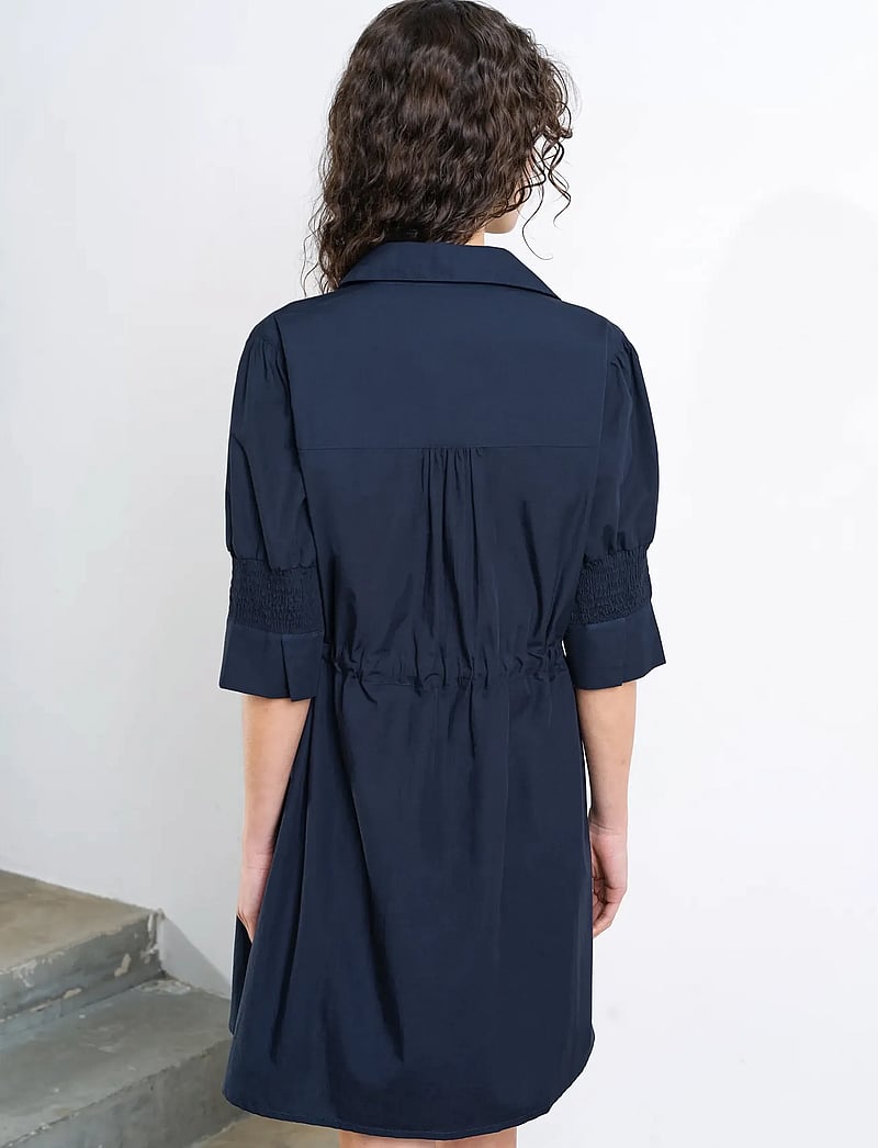 French Connection - CAMBRIA COTTON CINCHD WST DRES - hemdkleider - navy - 2