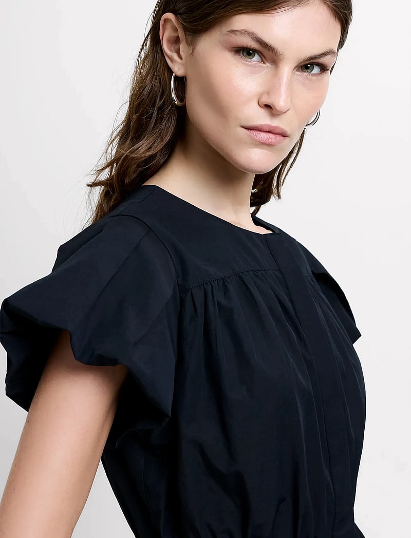 French Connection - ERA POPLIN FLUTTER SLV MINI DR - sommerkleider - black - 4