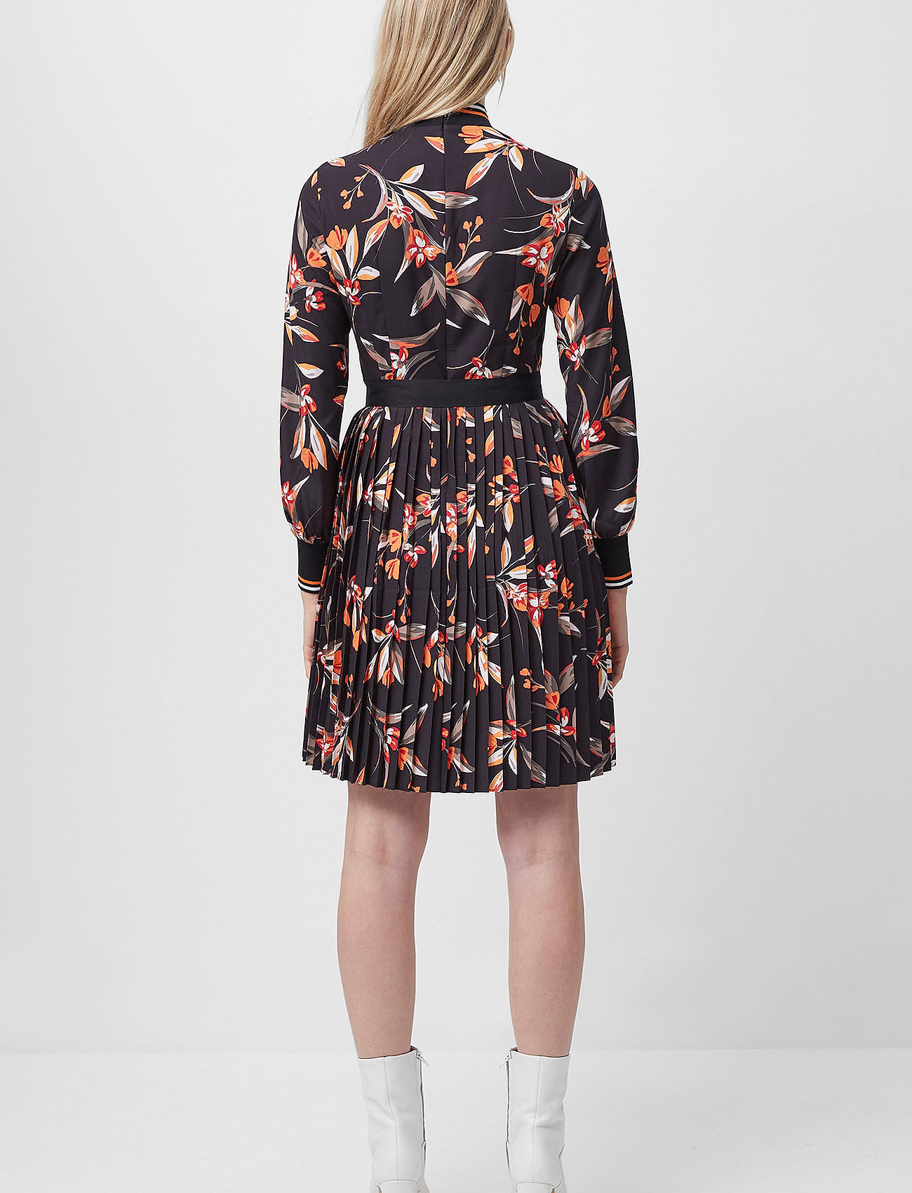 French Connection - ELIVA DRAPE LS PLEATED DRESS - black/persimmon oran - 3
