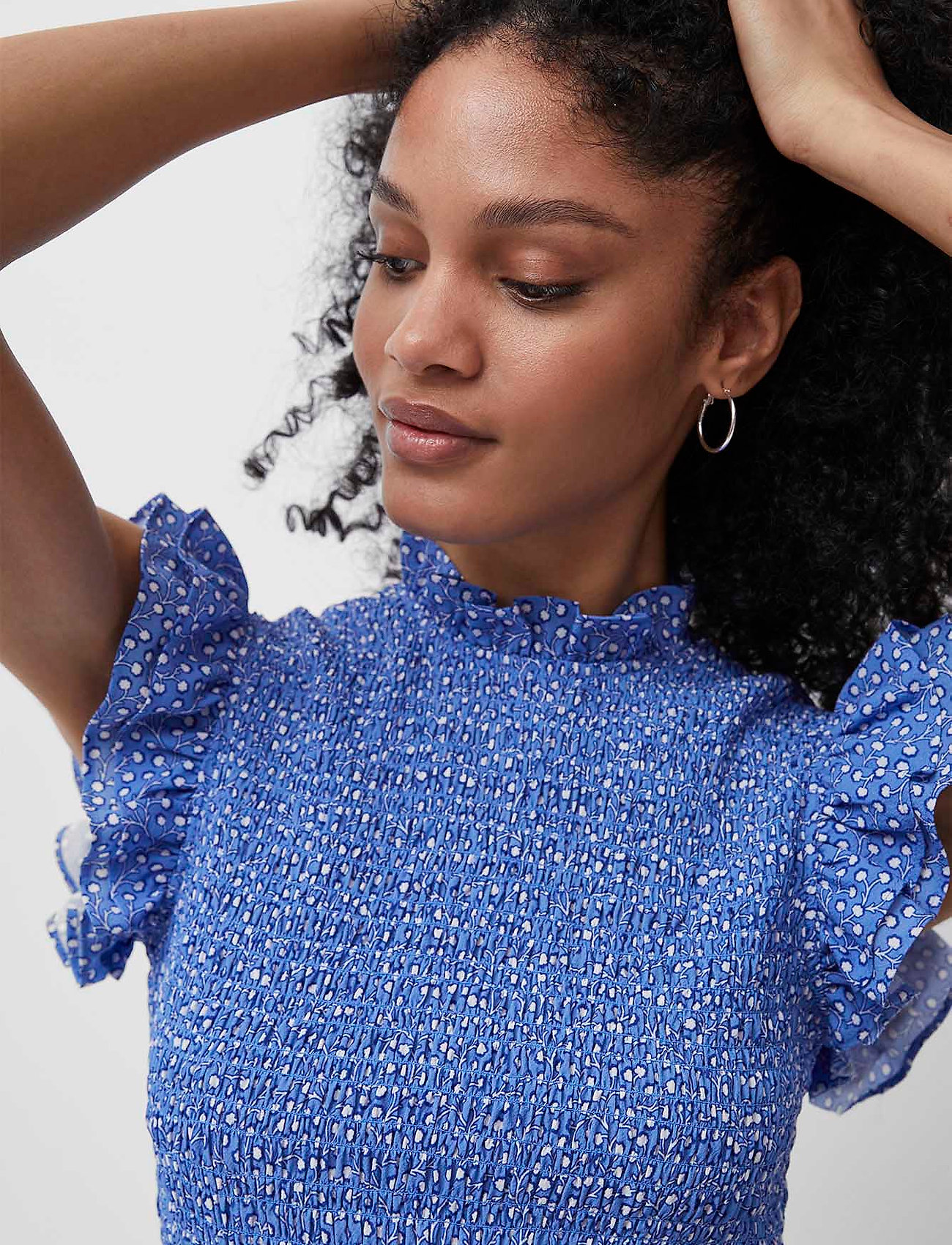 French Connection - ELAO VERONA CREPE SMCK TOP DRS - chalk blue multi - 3
