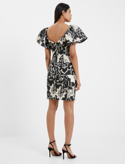 French Connection - DEON CANDRA JACQUARD DRESS - party wear at outlet prices - black/cream - 3