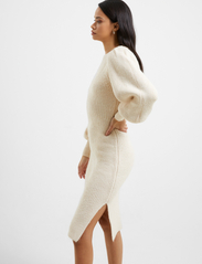 French Connection - KESSY PUFF SLEEVE DRESS - knitted dresses - oatmeal - 5