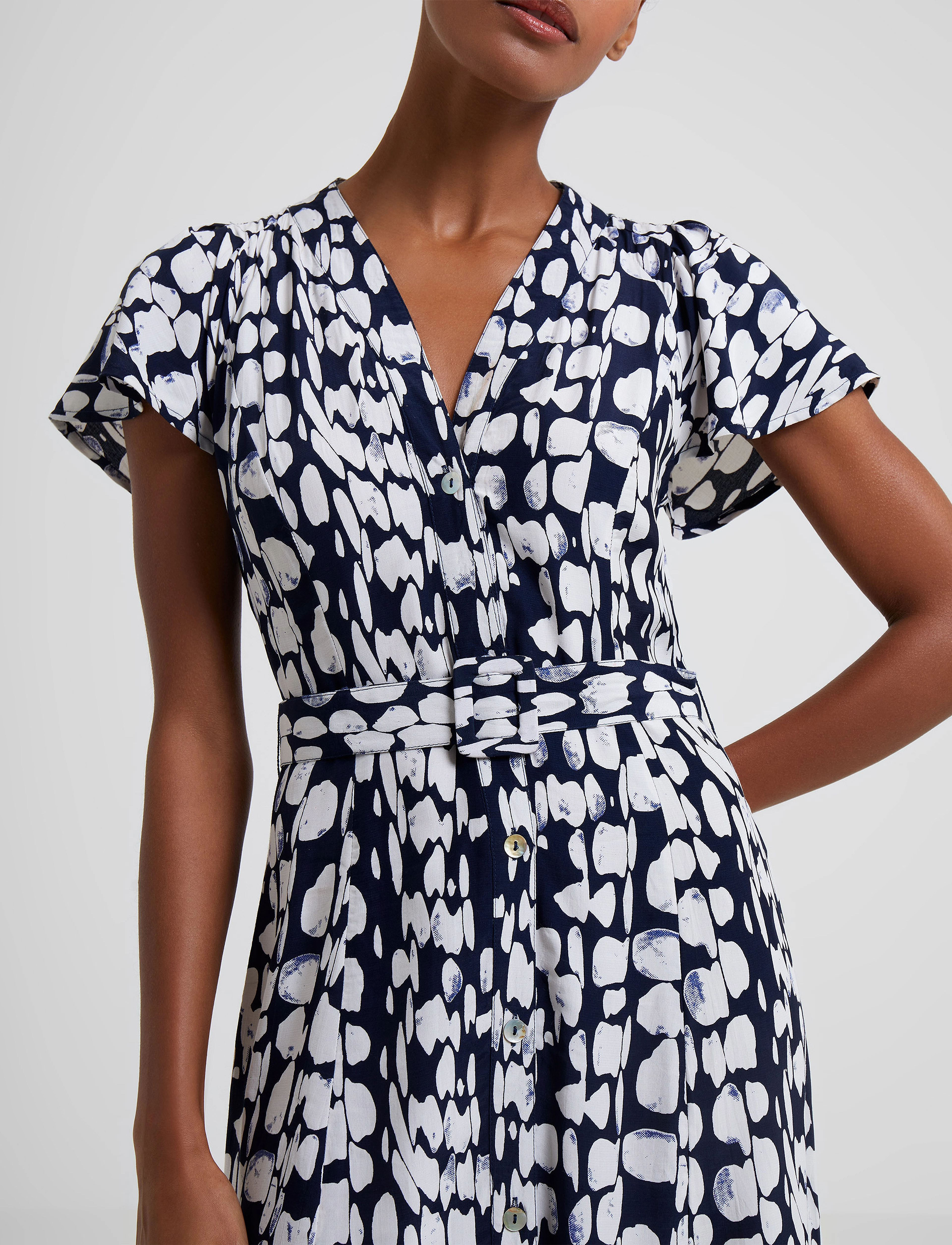 French Connection - ISLANNA CREPE SS MIDI DRESS - marine/white - 4