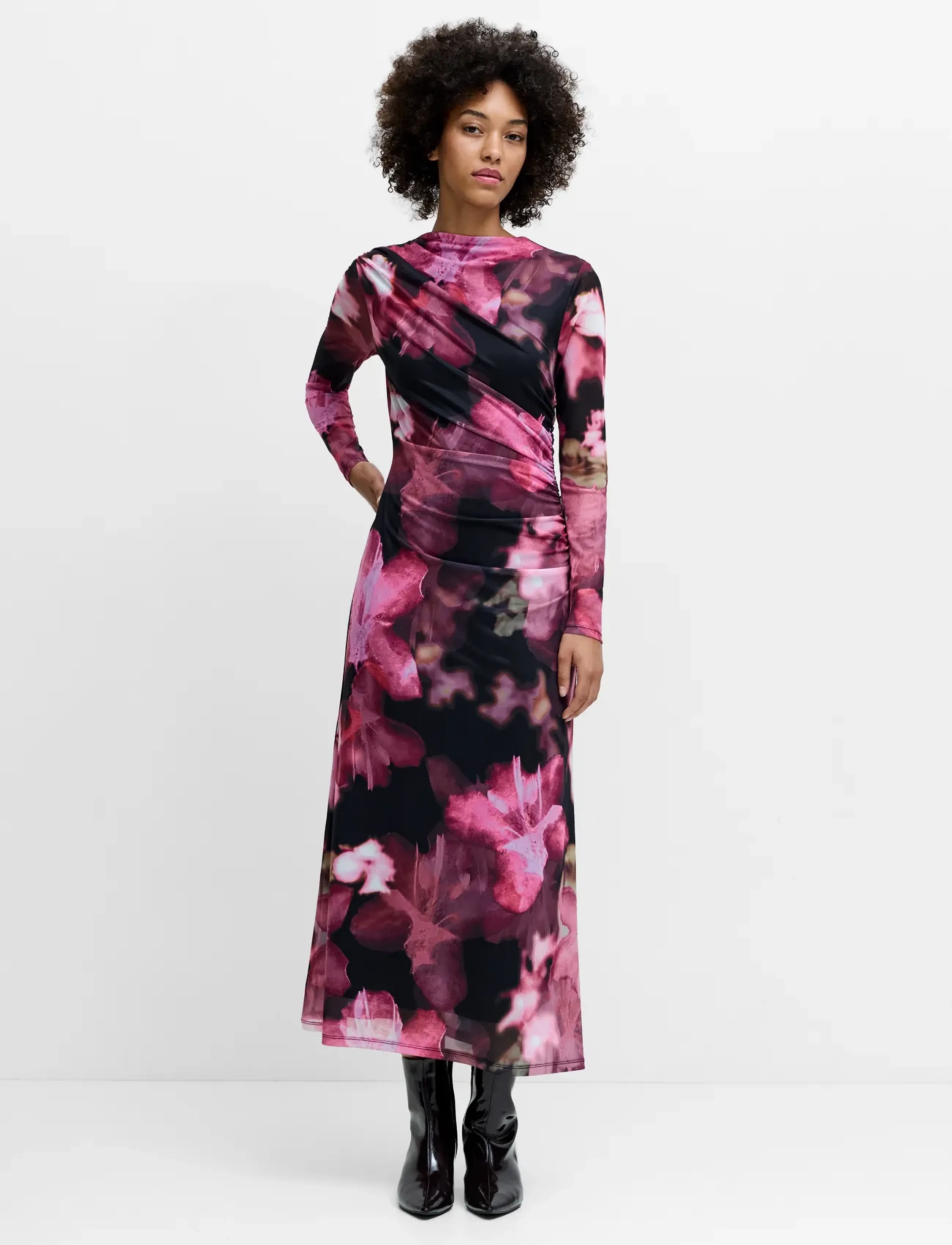 French Connection TALLUAH TARRISA MESH MIDI DRESS - Midi Dresses - BLACK MULTI / multi